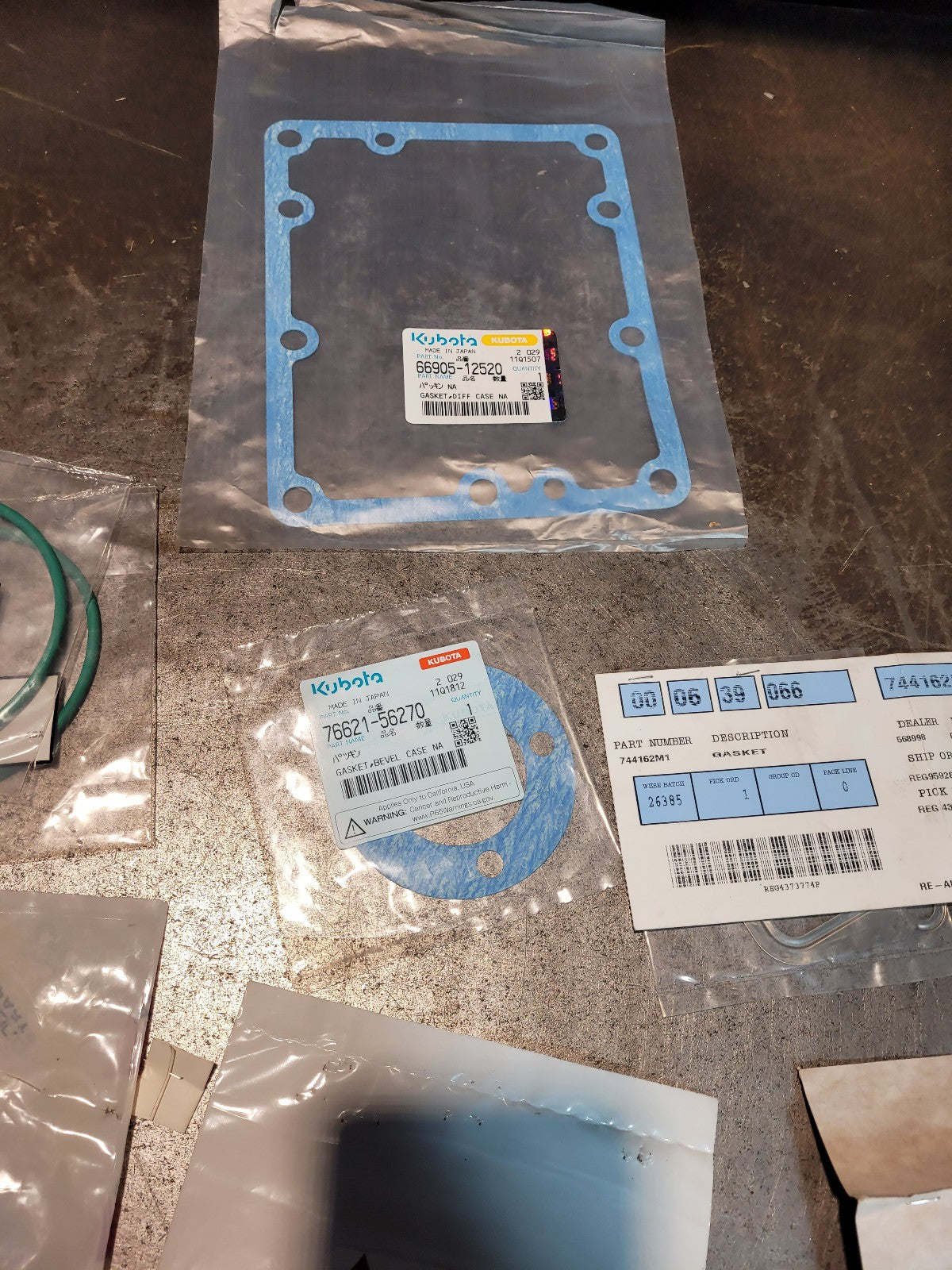 BULK LOT OF  AGCO AND KUBOTA GASKETS