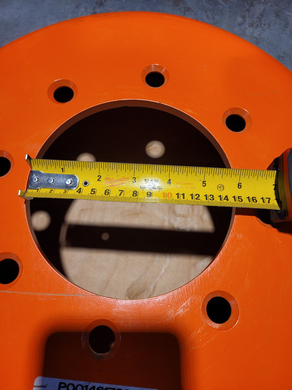 KUBOTA WHEEL CENTER M96 M135 3N999-0016 (PLEASE VIEW PICTURES AS pn MAY BE WRONG