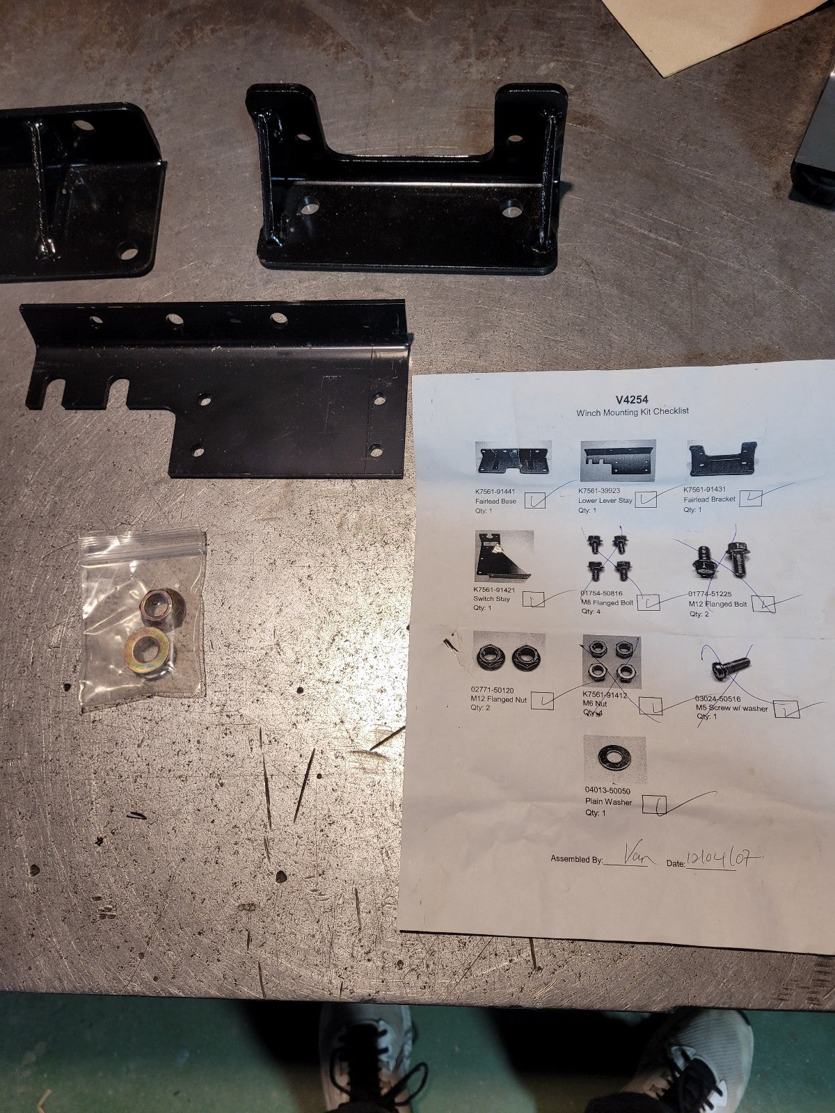 V4254 KUBOTA WINCH MOUNTING KIT  FOR V4251 OR V4253 WINCHES