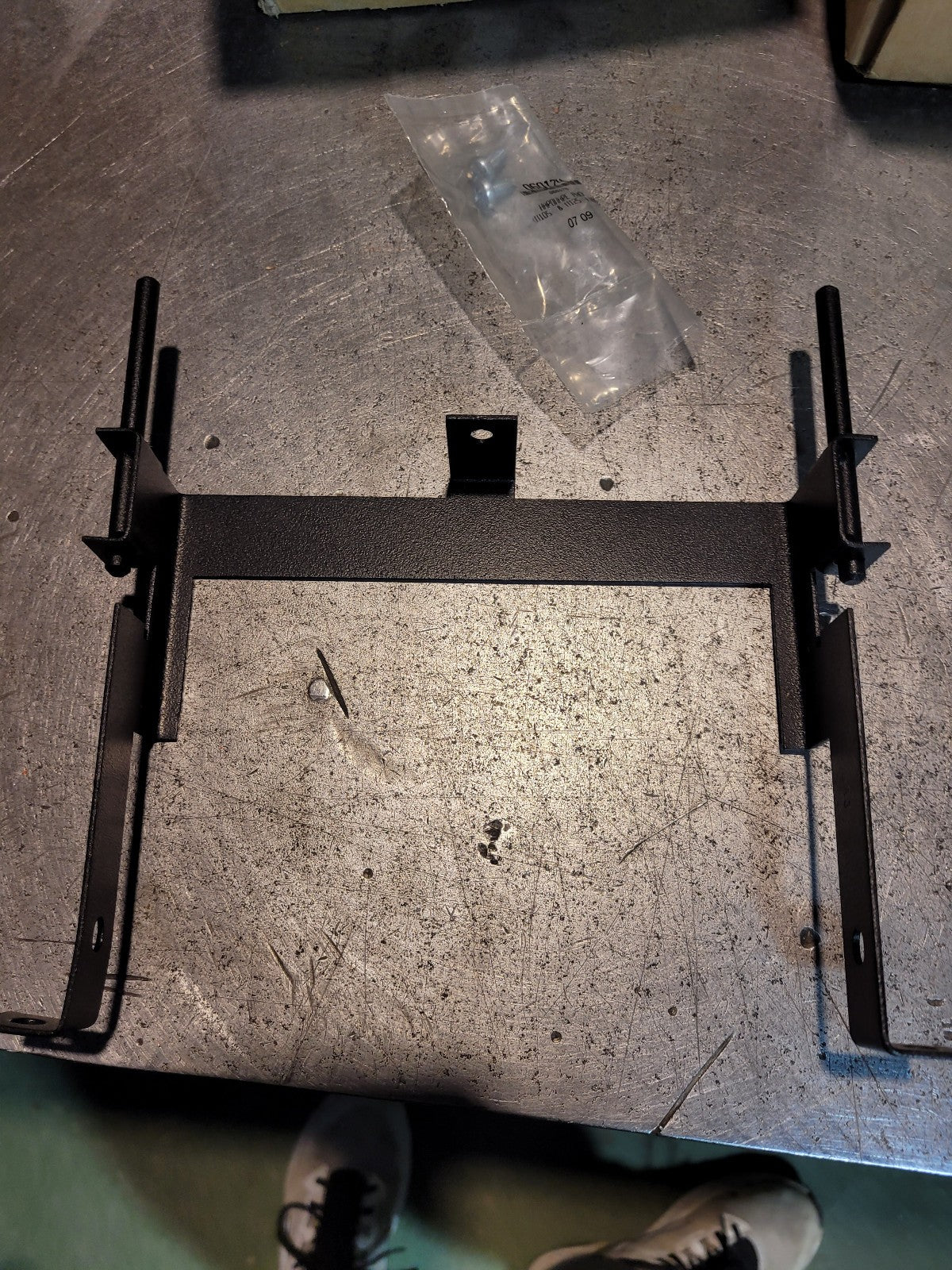 KUBOTA BRACKET M9224A FOR RADIO E9276A
