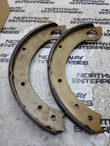 1 BOX OF 2 BRAKE SHOES - S.66862