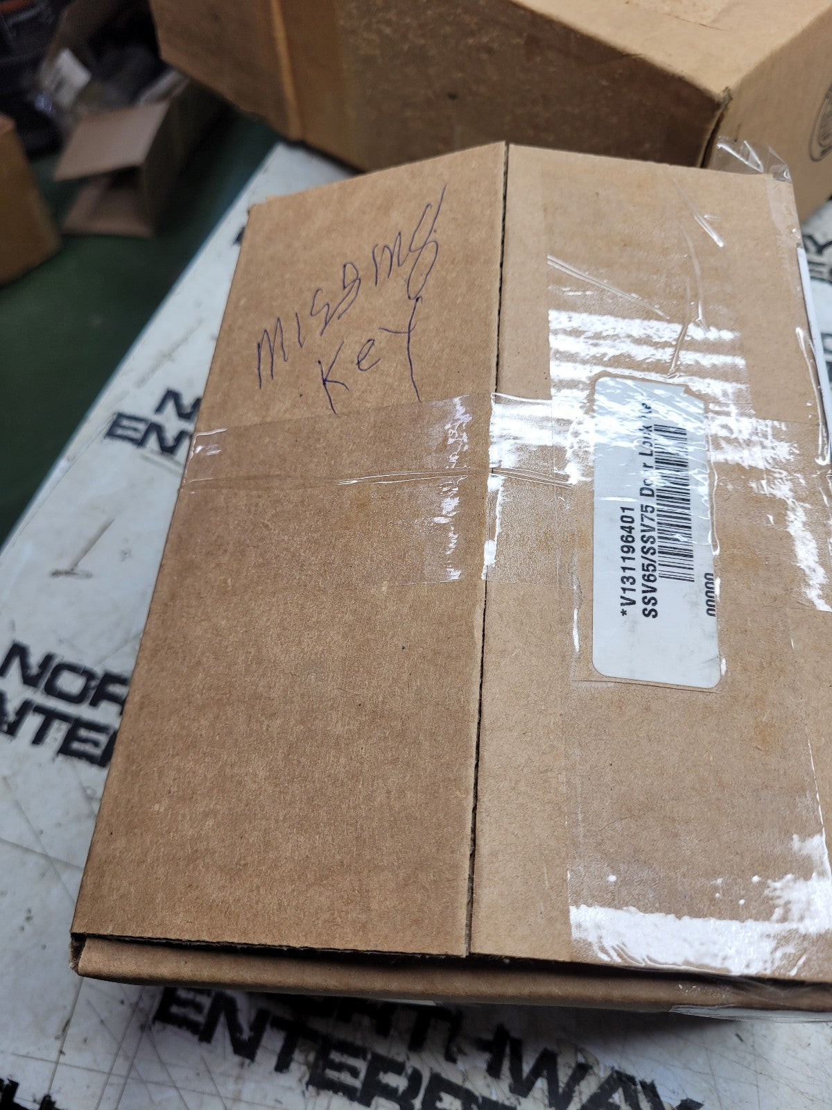 MISSING PARTS - KUBOTA S6966 V131196401 BONNET LOCK KIT SSV65/SSV75 V1311-96401