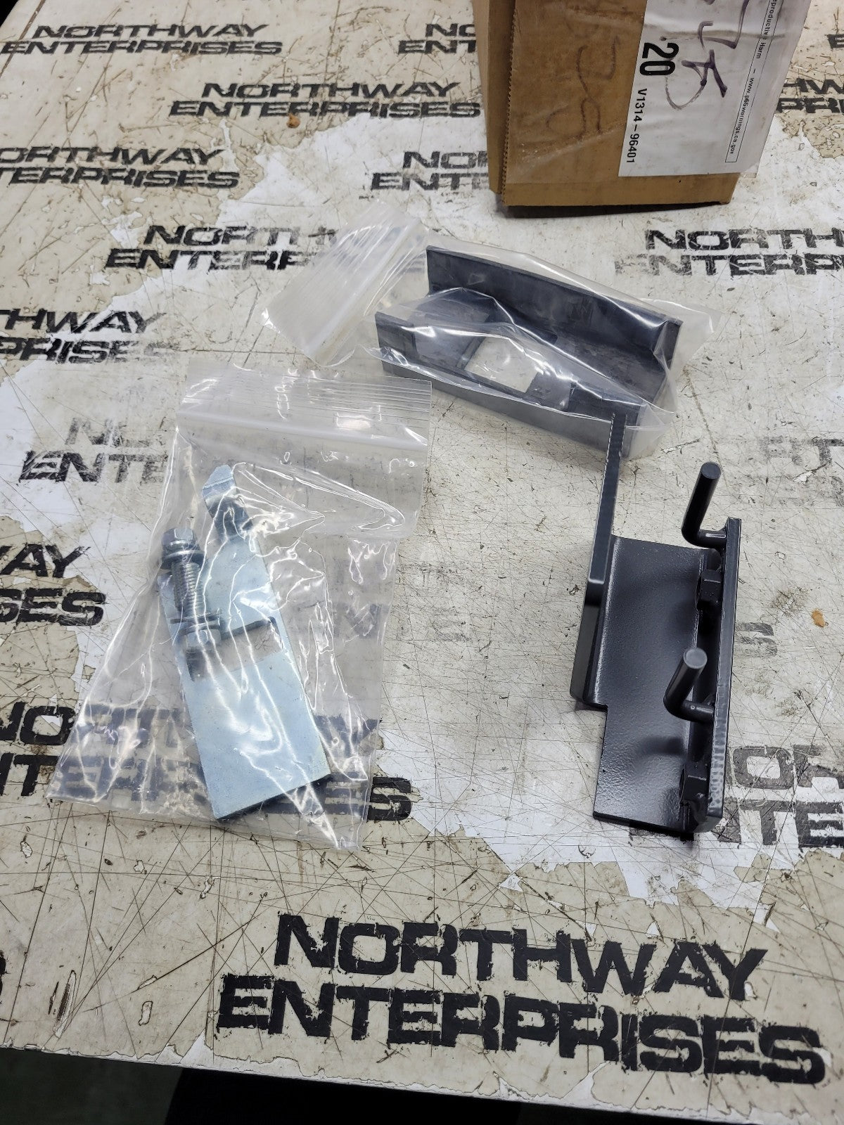 MISSING PARTS - KUBOTA S6966 V131196401 BONNET LOCK KIT SSV65/SSV75 V1311-96401