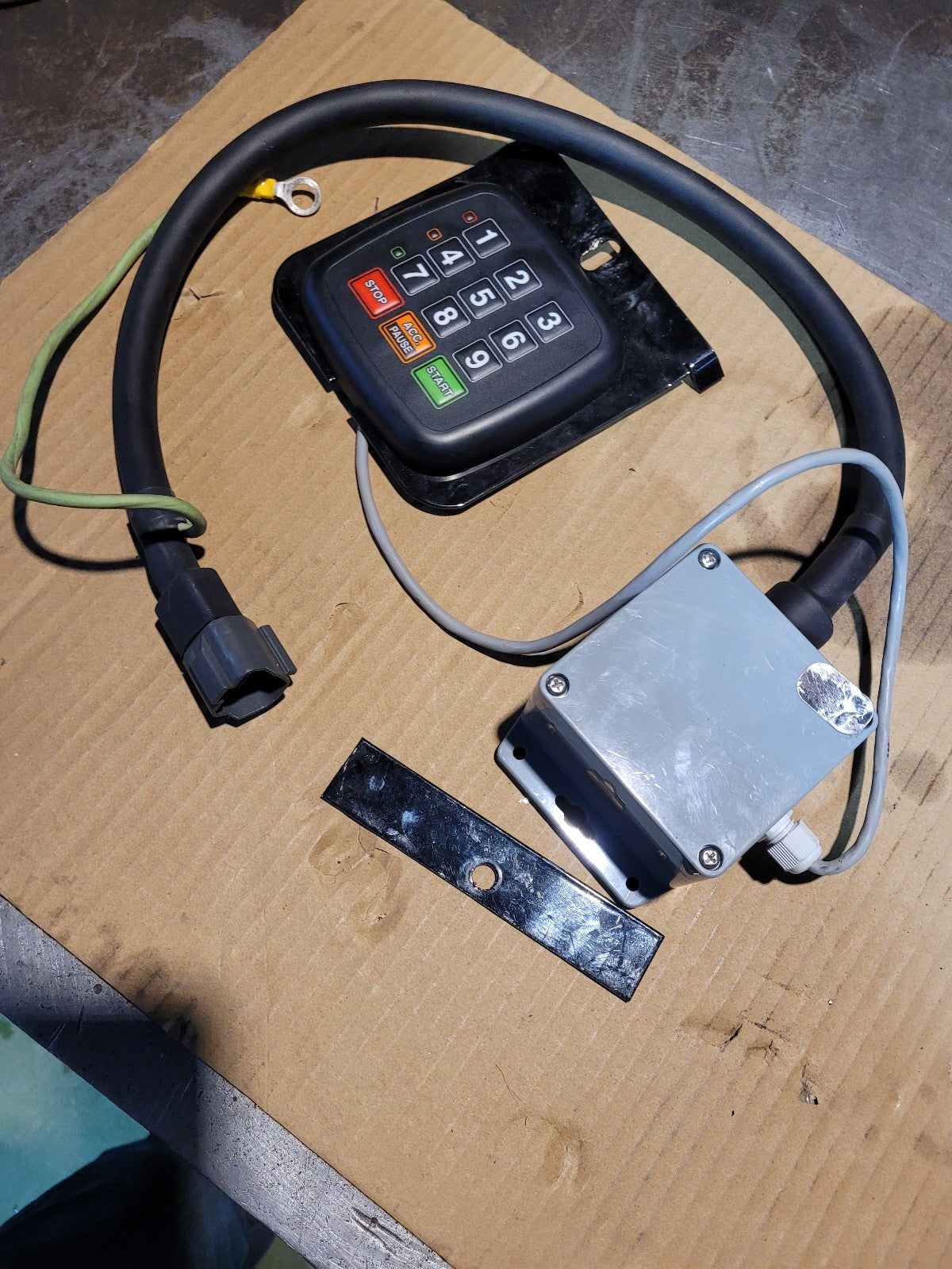 KUBOTA KEYLESS KEYPAD PINPAD K7209