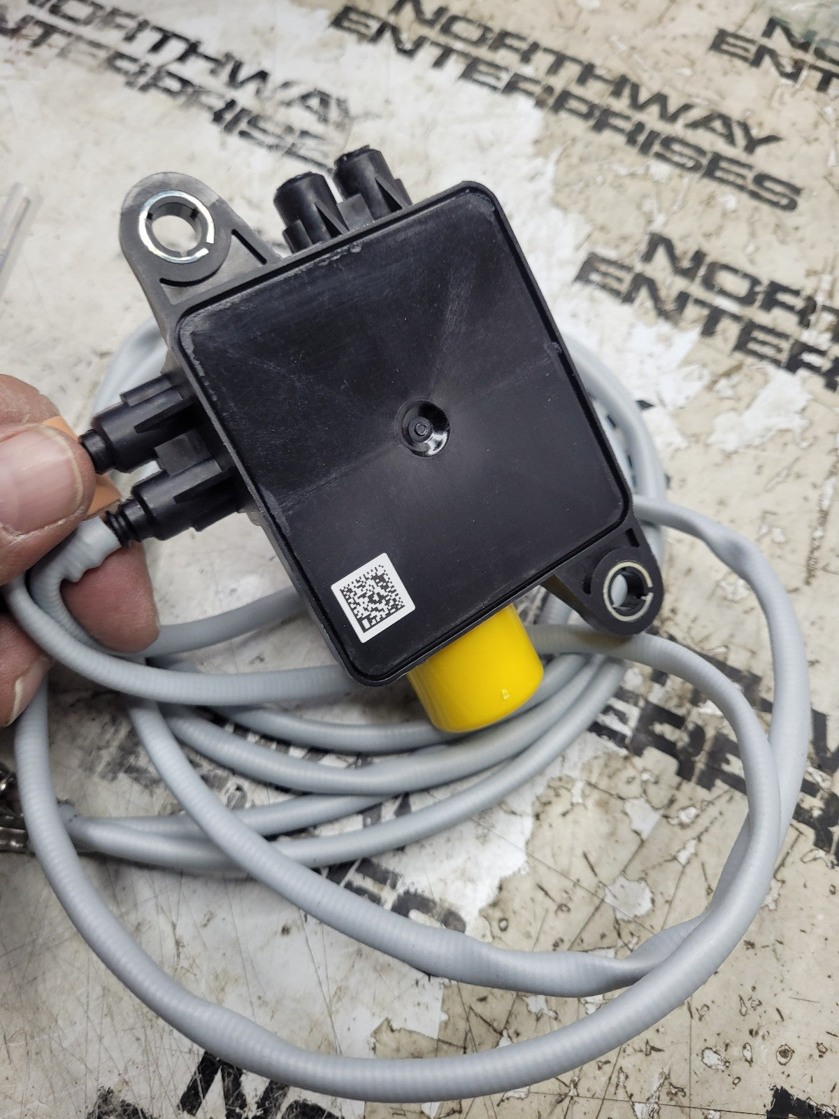 NEW AGCO ACW7591700 TEMPERATURE SENSOR