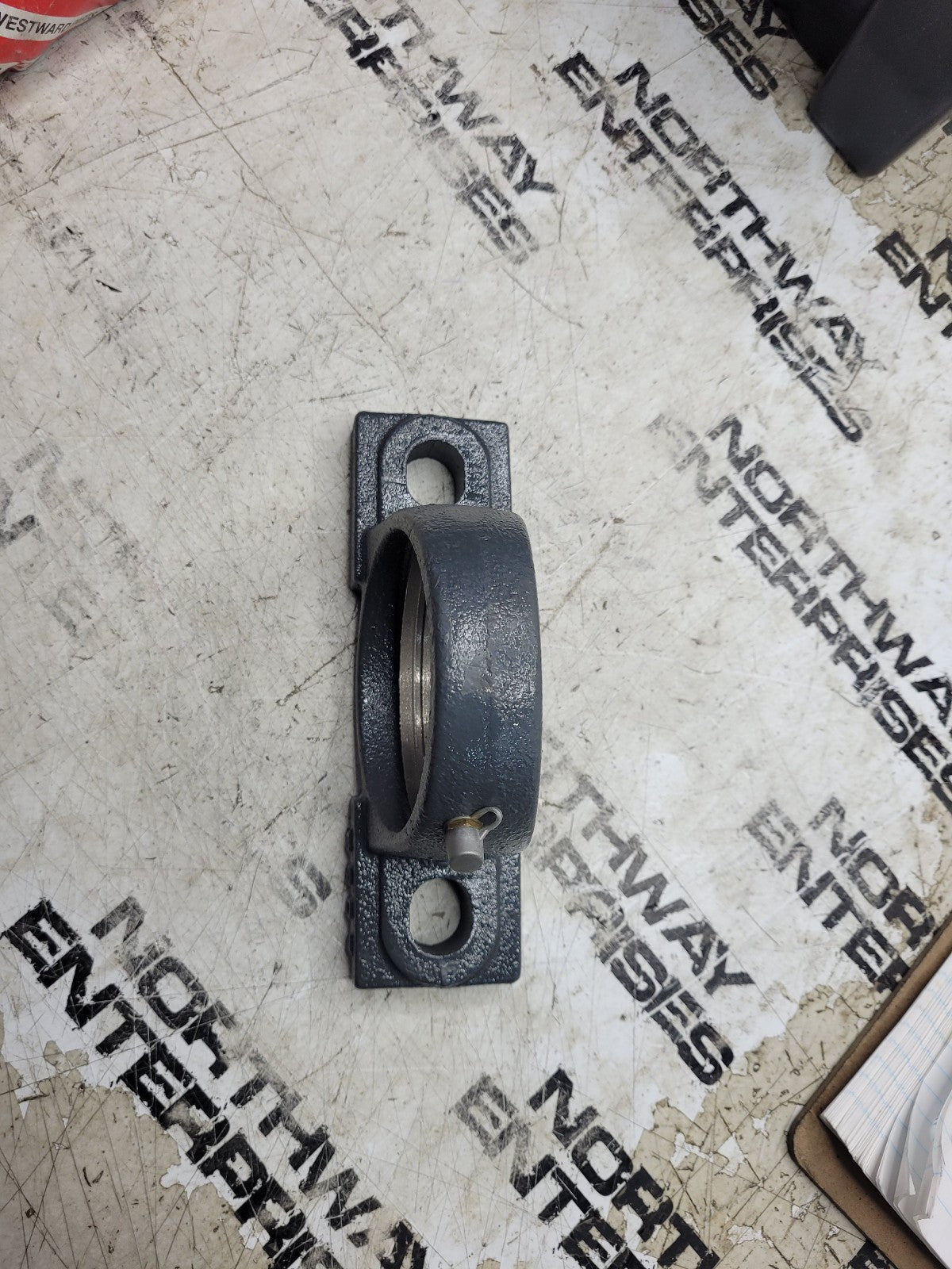 Westward BEiP207 P207 Pillow Block Bare Housing