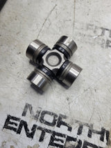 200-0675 WEASLER UNIVERSAL JOINT, CROSS