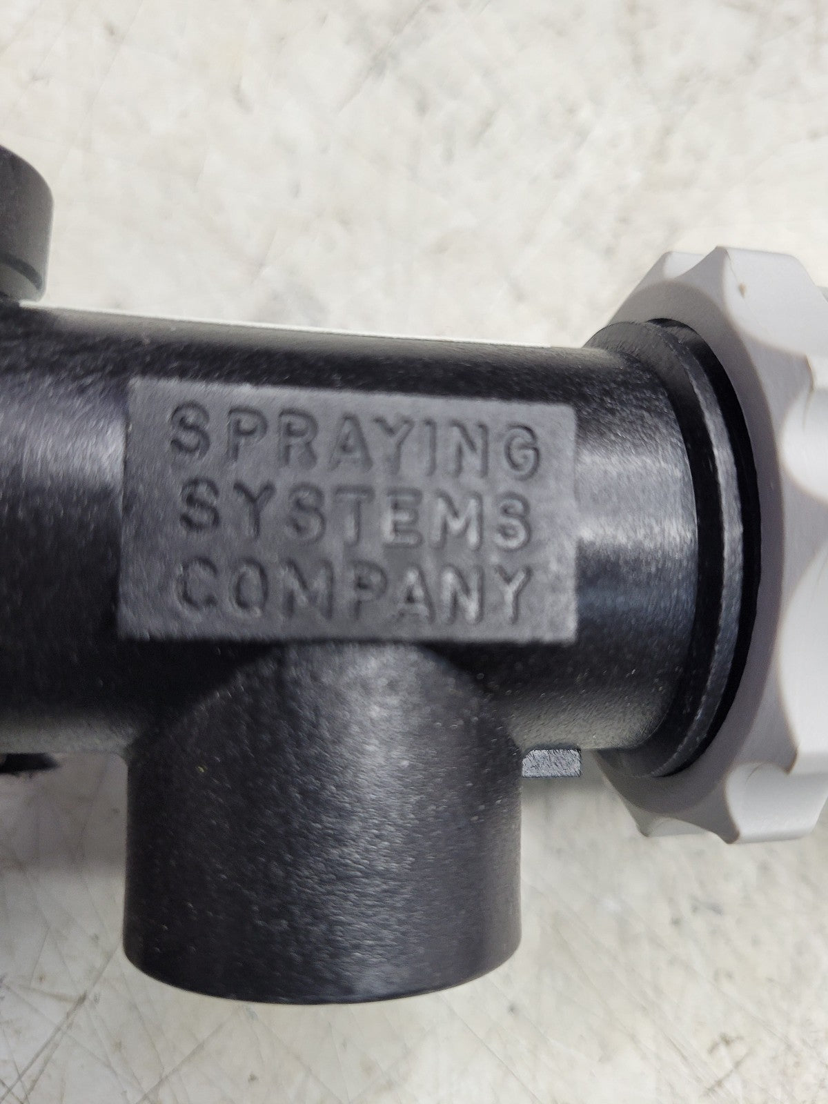 SPP23120-1/2-PP RELIEF VALVE TEE JET