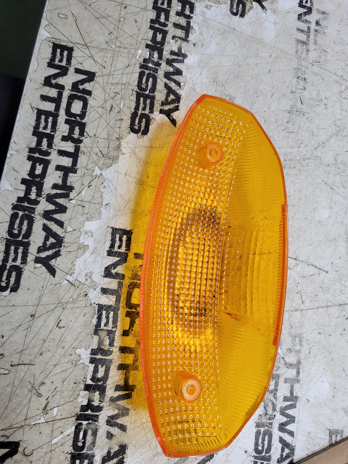 T1880-99150 KUBOTA AMBER LENS FRONT LH T188099150