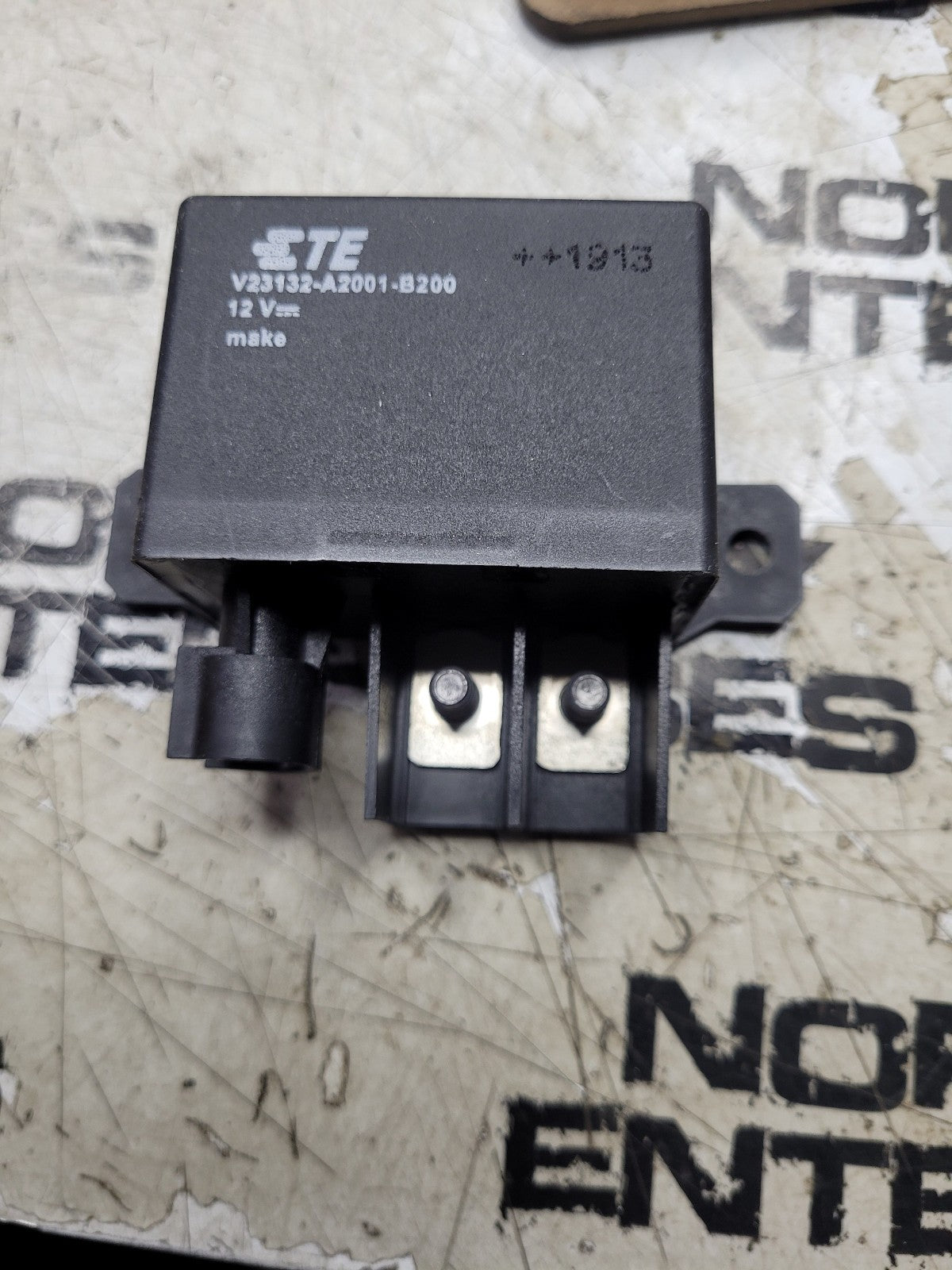 AGCO Relay V837069047 12V RELAY