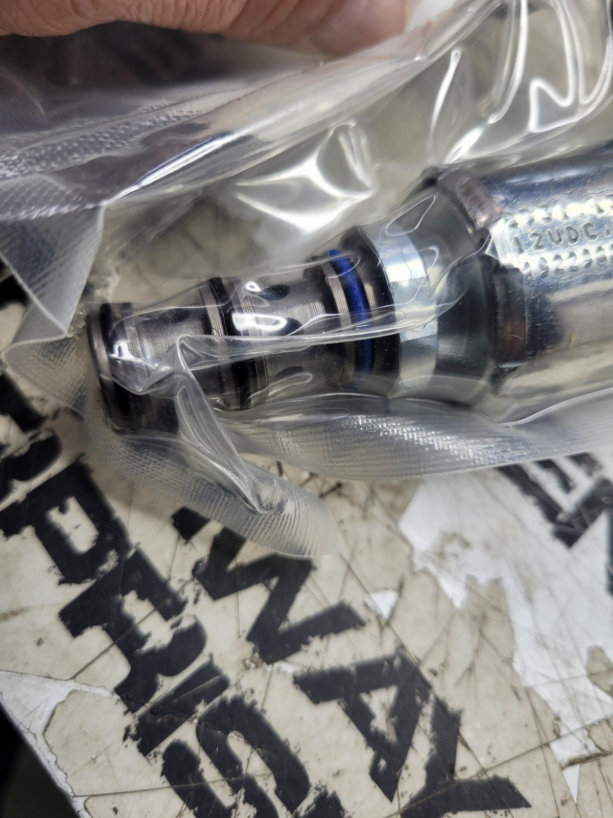 NEW 72652271 AGCO SOLENOID VALVE