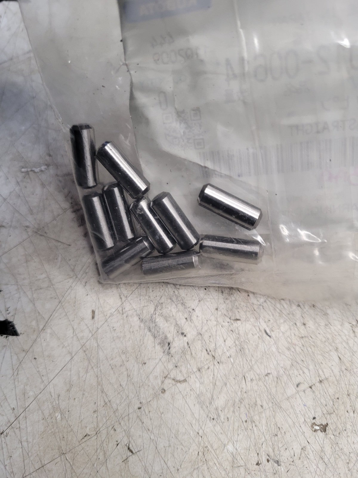 New pack of 10 dowel pins - 05012-00614 Genuine Kubota