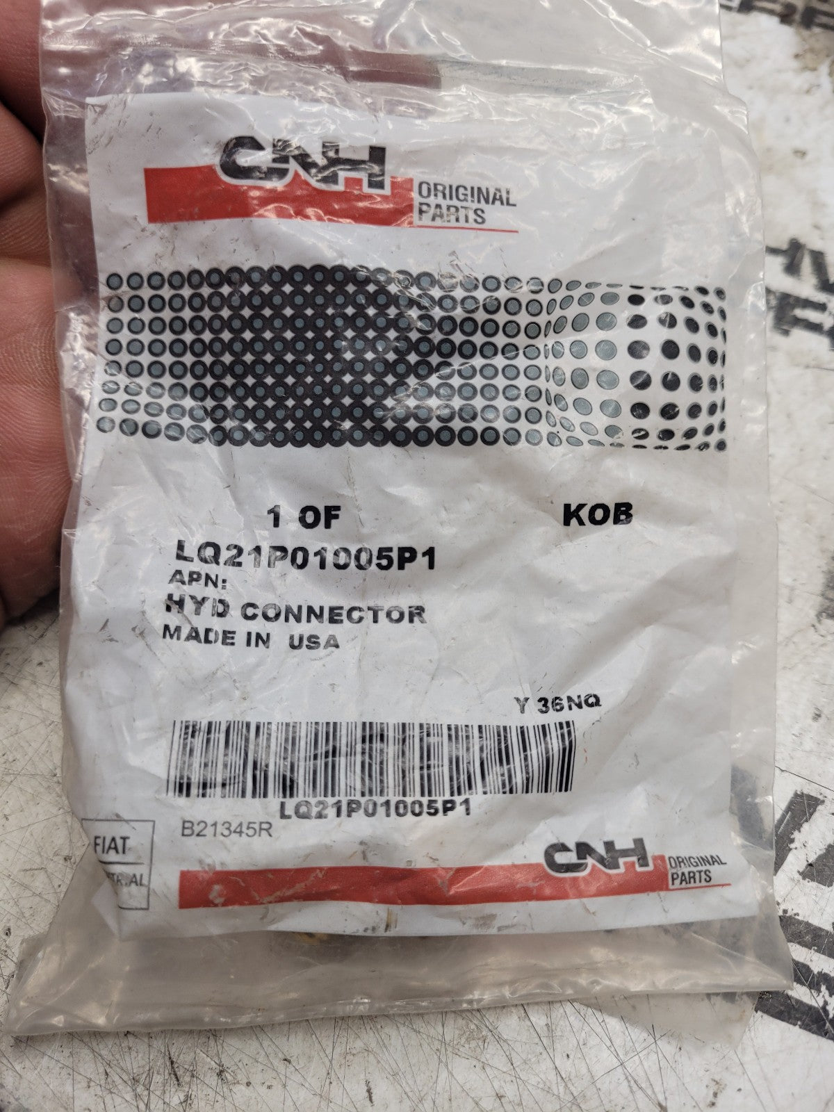 NEW AGCO LQ21P01005P1 CONNECTOR