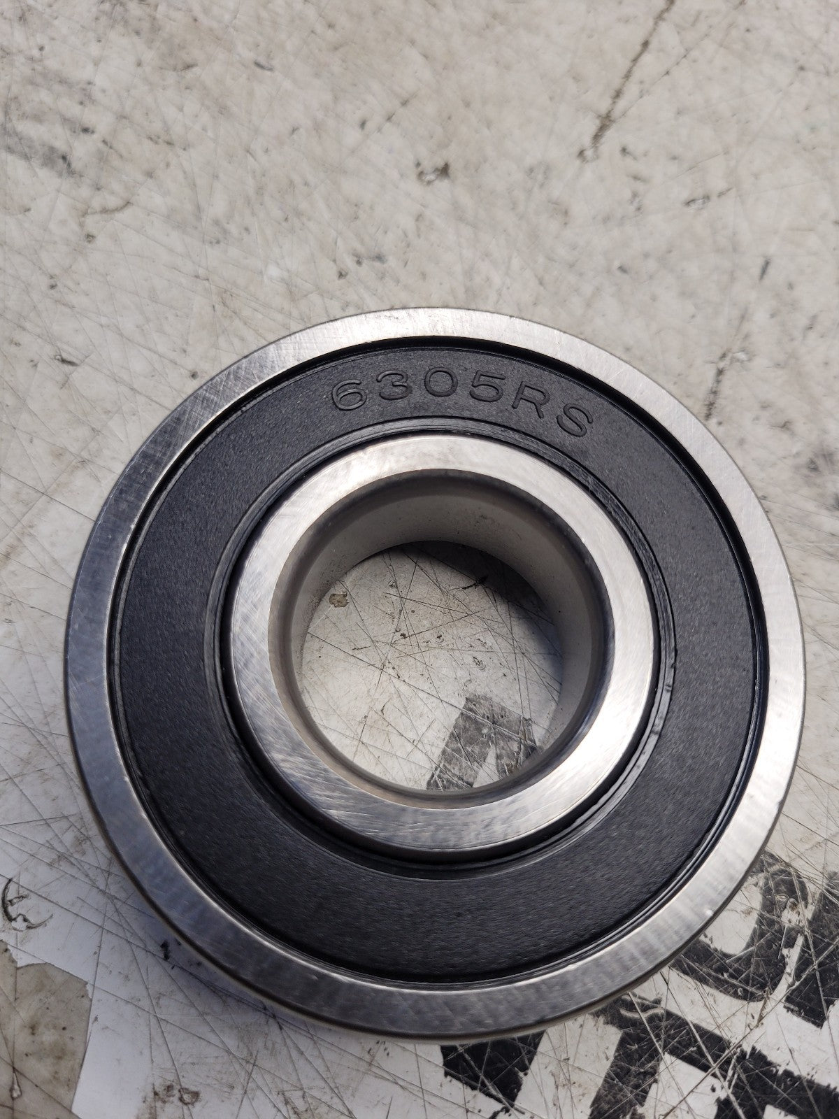 NEW 6305-2RS-1 Deep Groove Ball Bearing