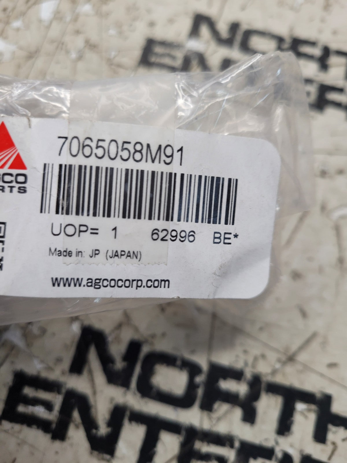 7065058M91 AGCO Relay