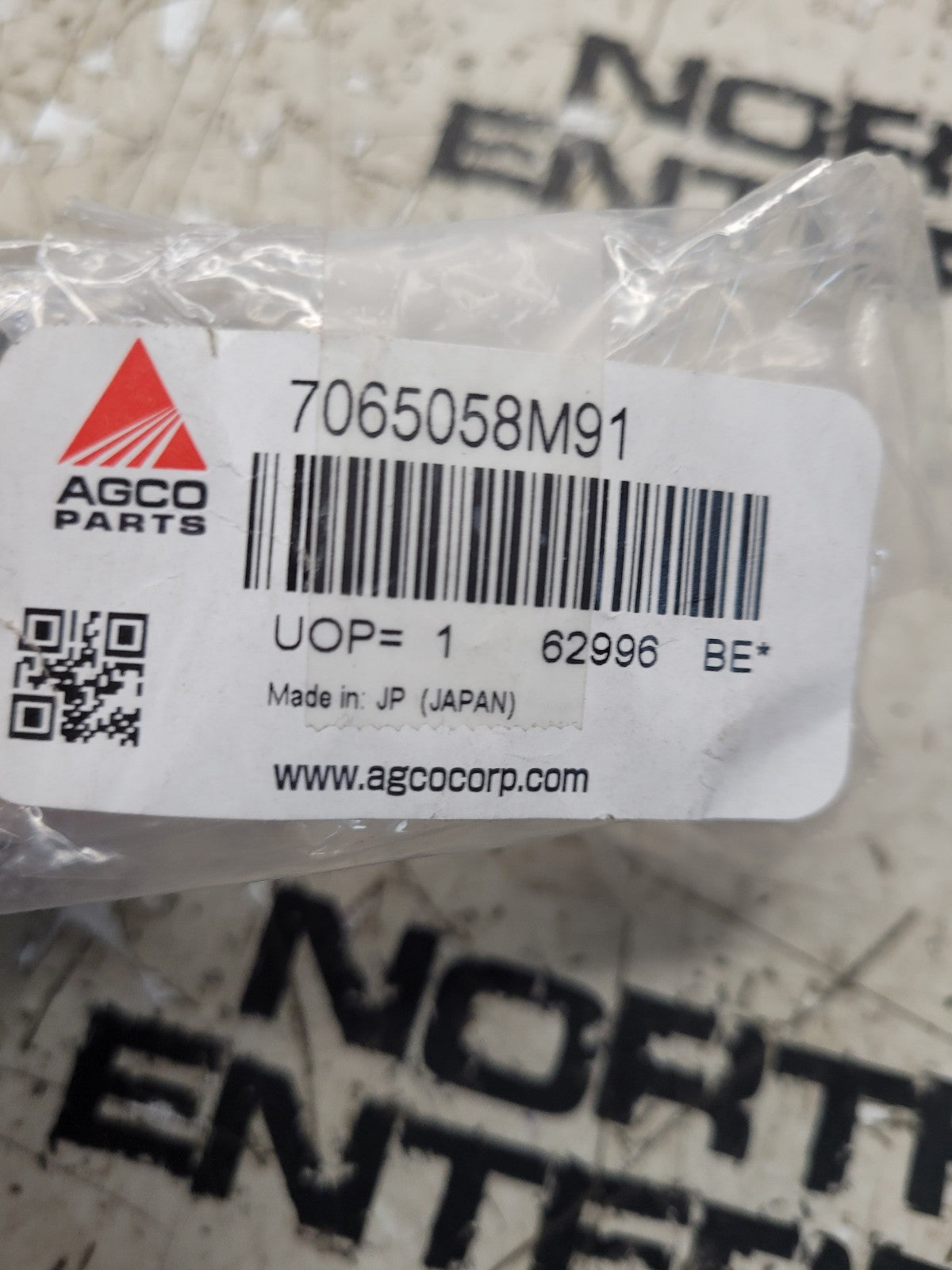 7065058M91 AGCO Relay