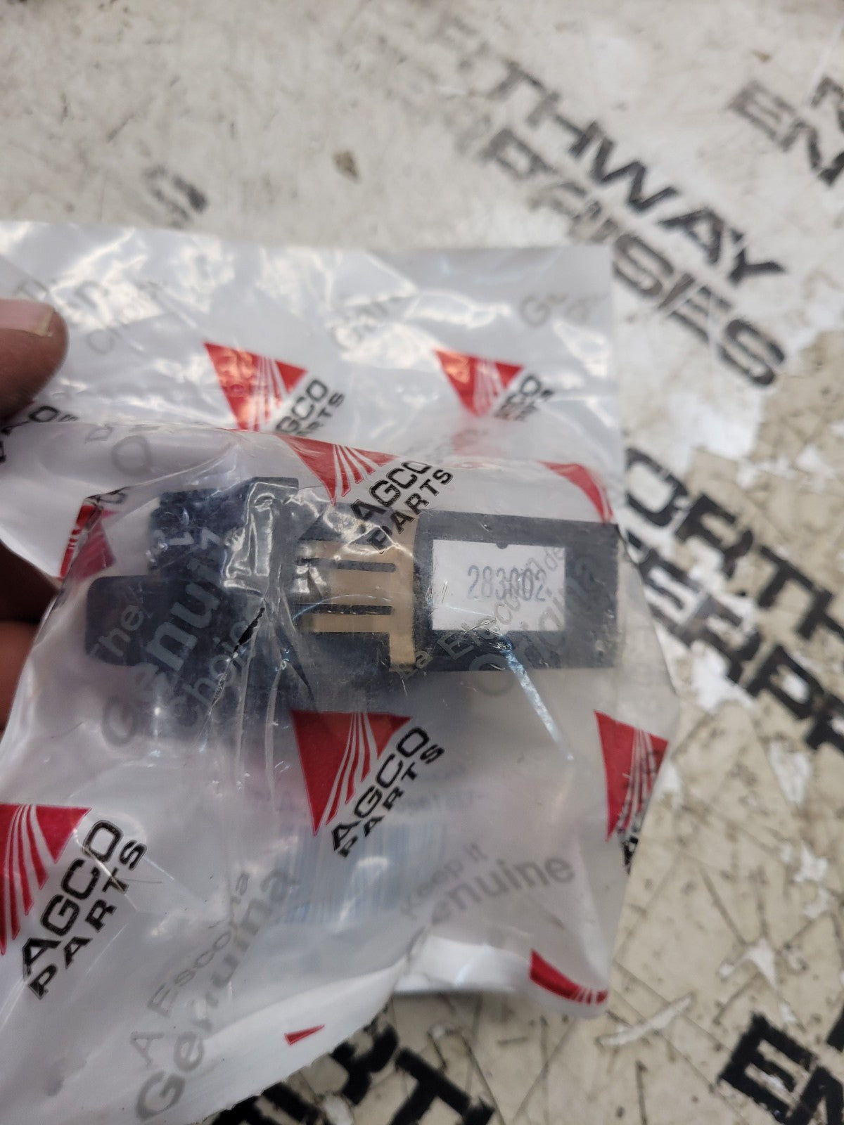ACP0482240 New Genuine AGCO Toggle Switch