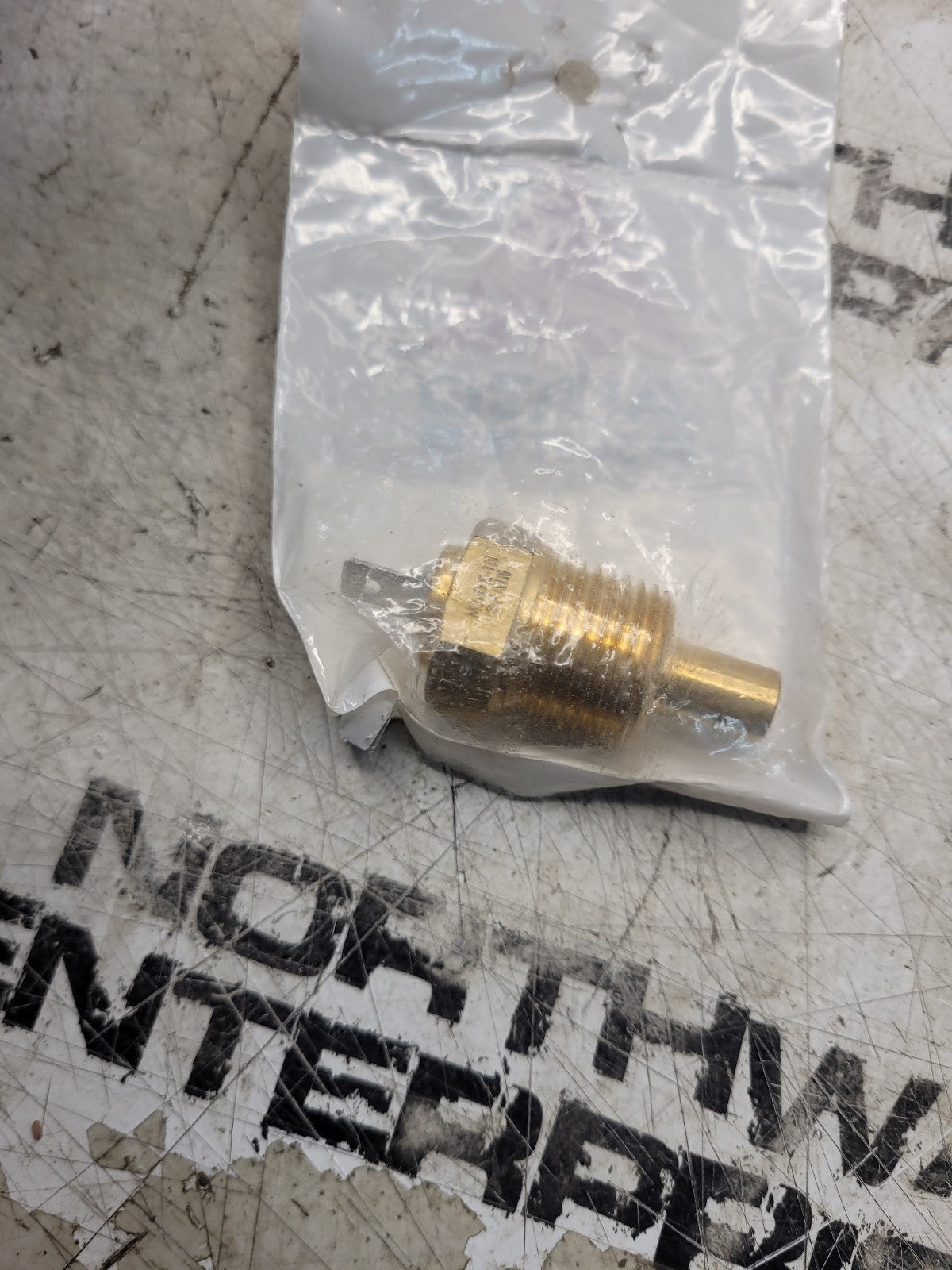 72281351 New Genuine AGCO Sensor