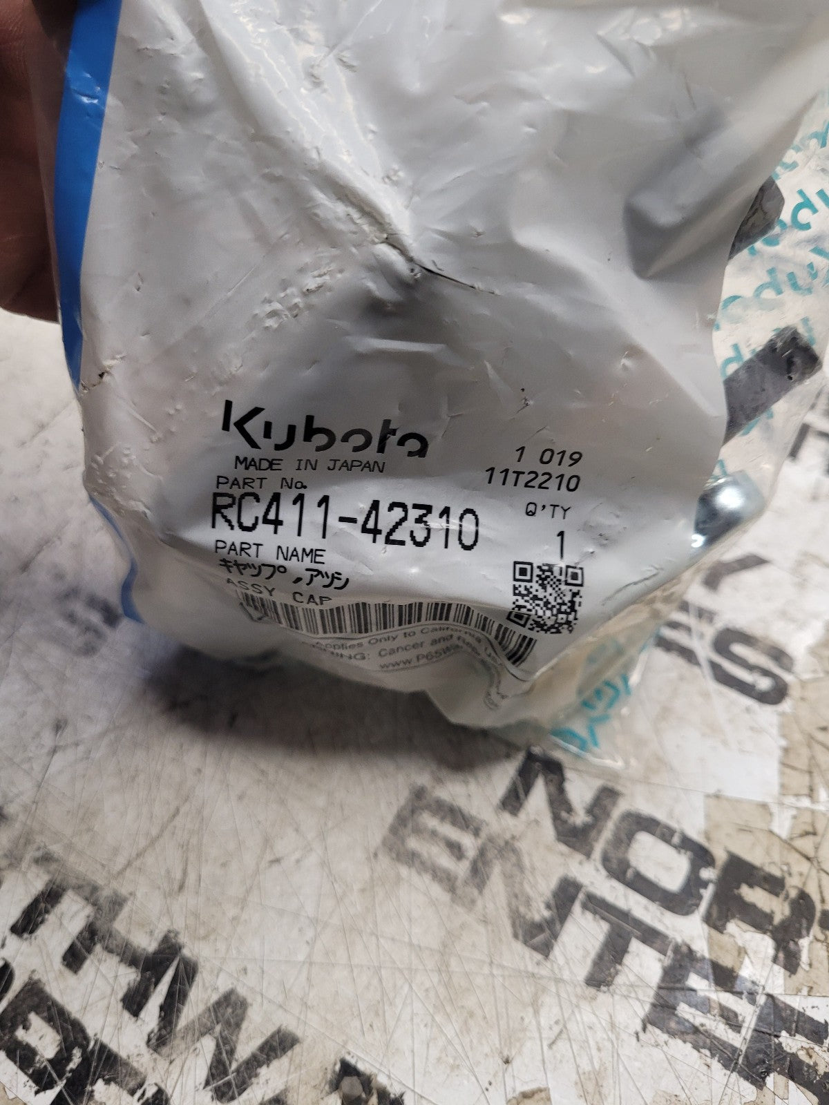 New Genuine Kubota RC411-42310 Radiator Cap Coolant Neck Assembly