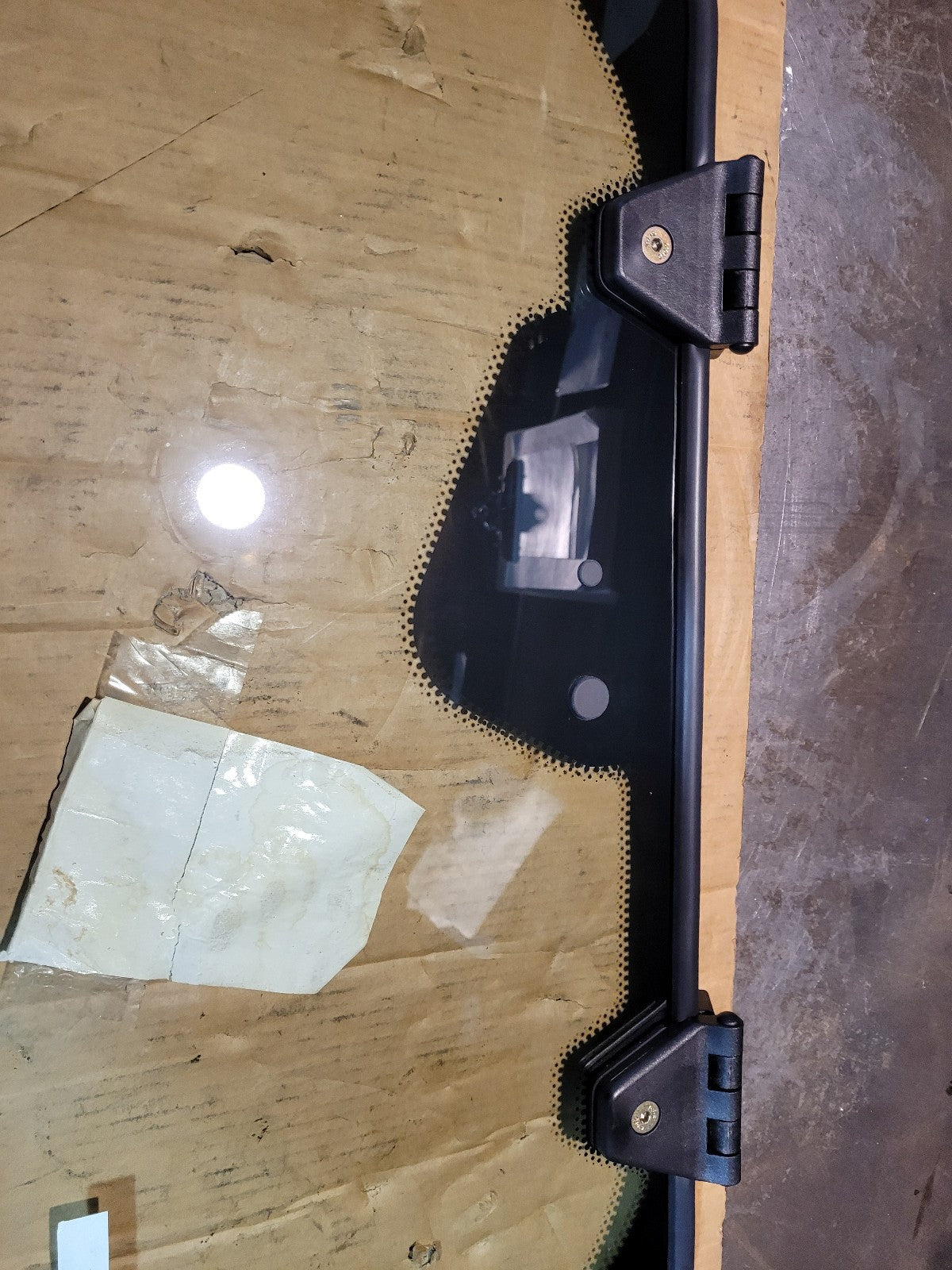 New Genuine JLG 1001170502 Cab Rear Window