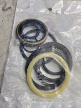 837147M91 New Genuine AGCO Seal Kit
