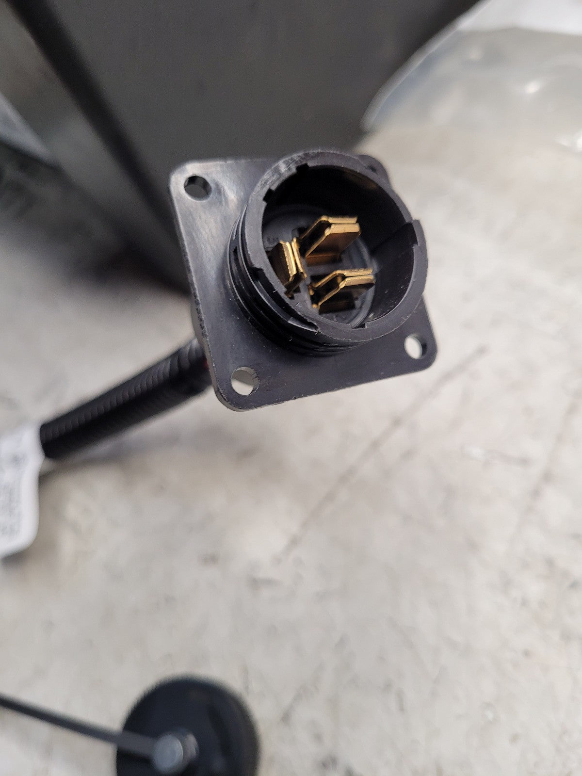 New A-RE48525 A&I Outlet Socket