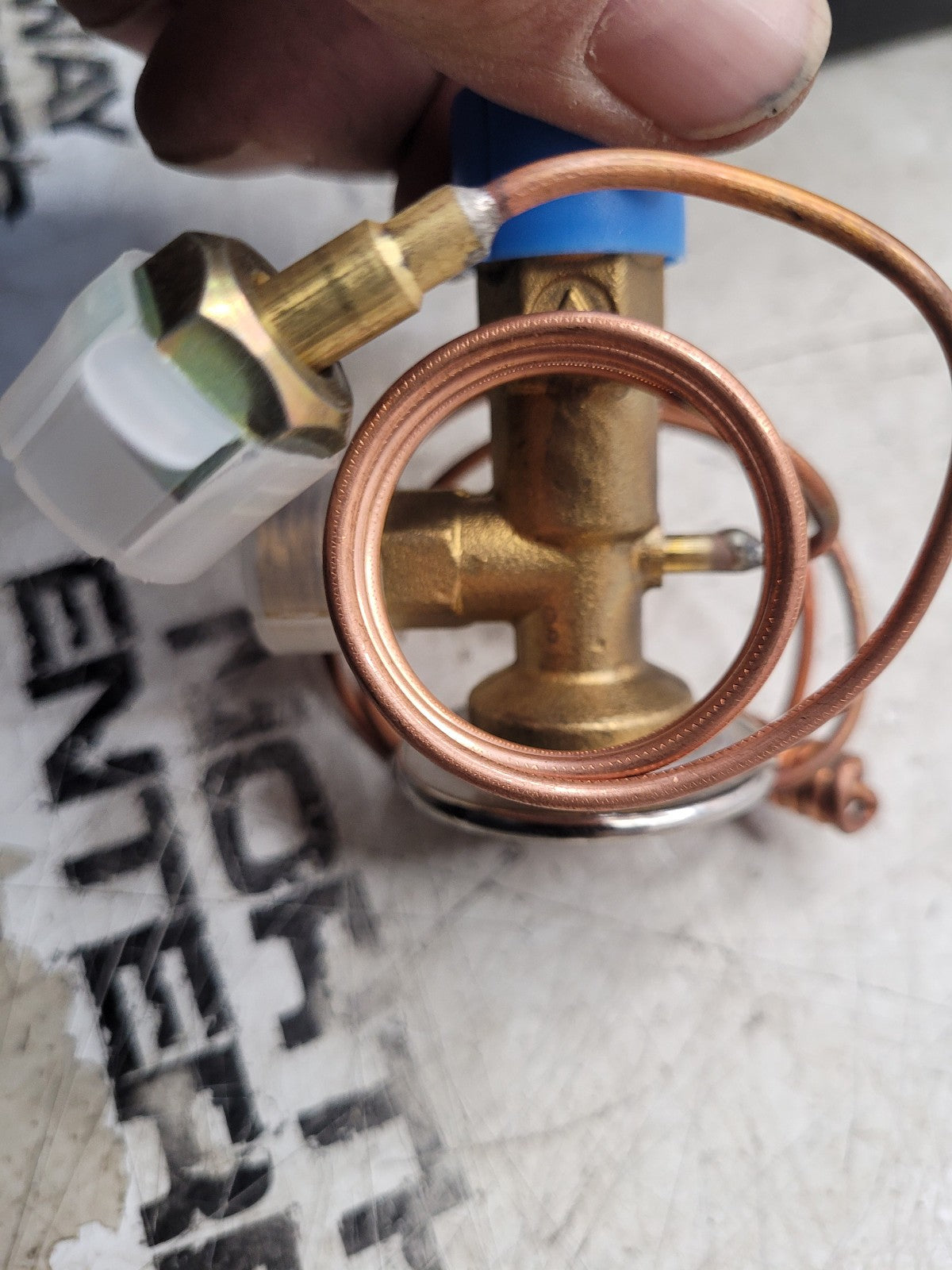 New 888215 Expansion Valve, Right Angle, Externally Equalized