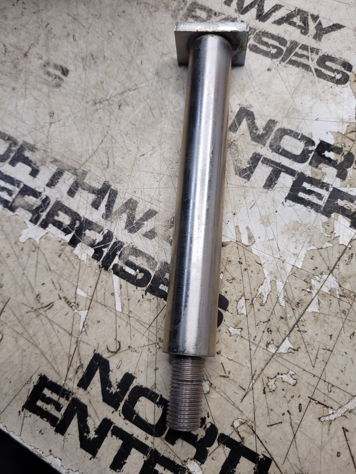 K5681-34212 KUBOTA SHAFT FRONT WHEEL