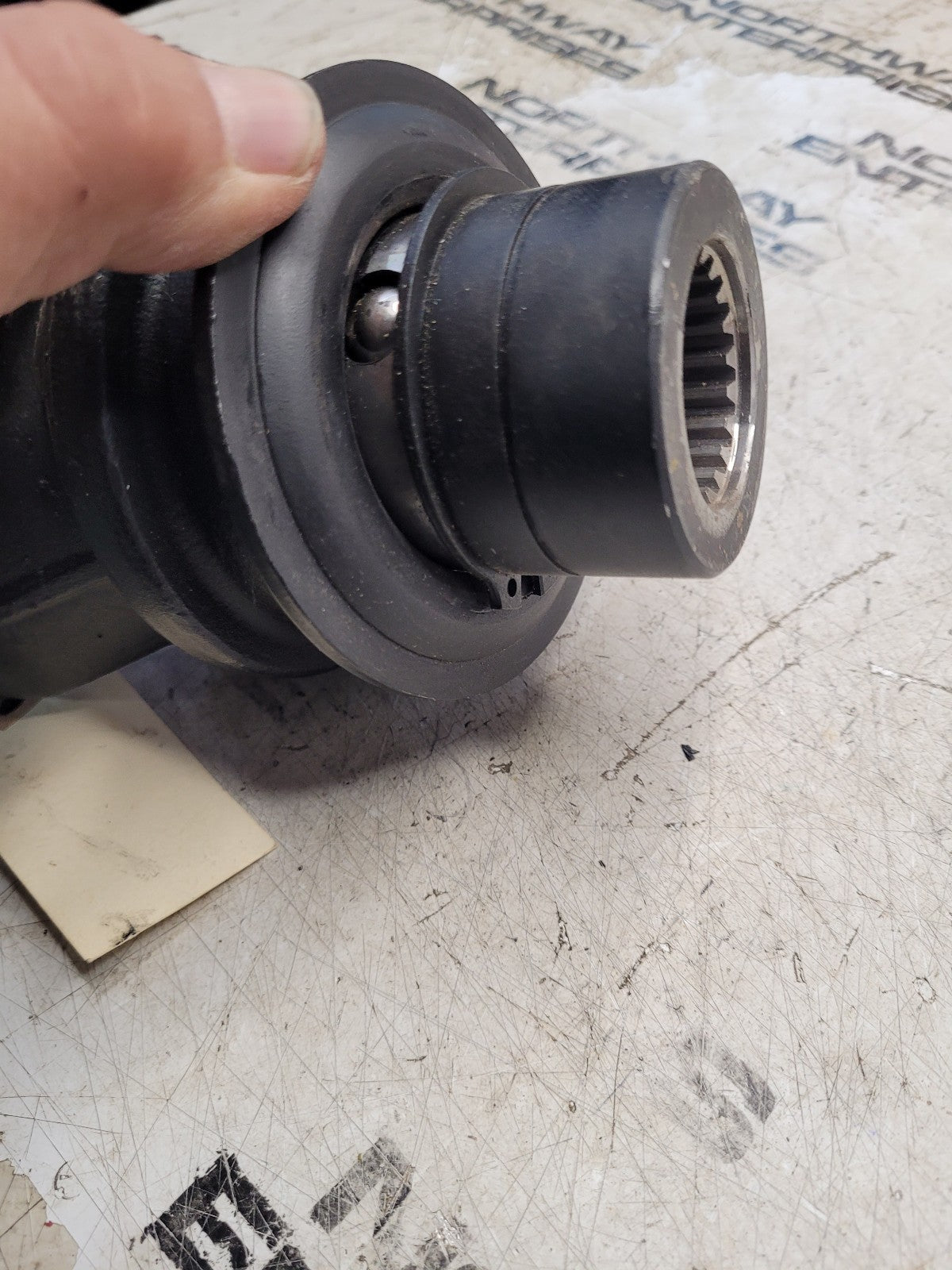 A-BP5730G3784 Weasler 2 1/8" Tri-Lobe Outer Profile Yoke 6 Series 700-6654