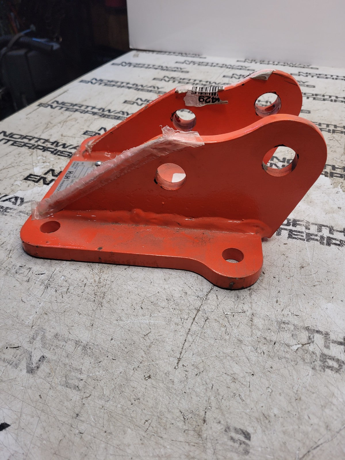 K9870KXBF-K008 K9870KXBF KUBOTA TOP MOUNT BRACKET FOR K008 EXCAVATOR