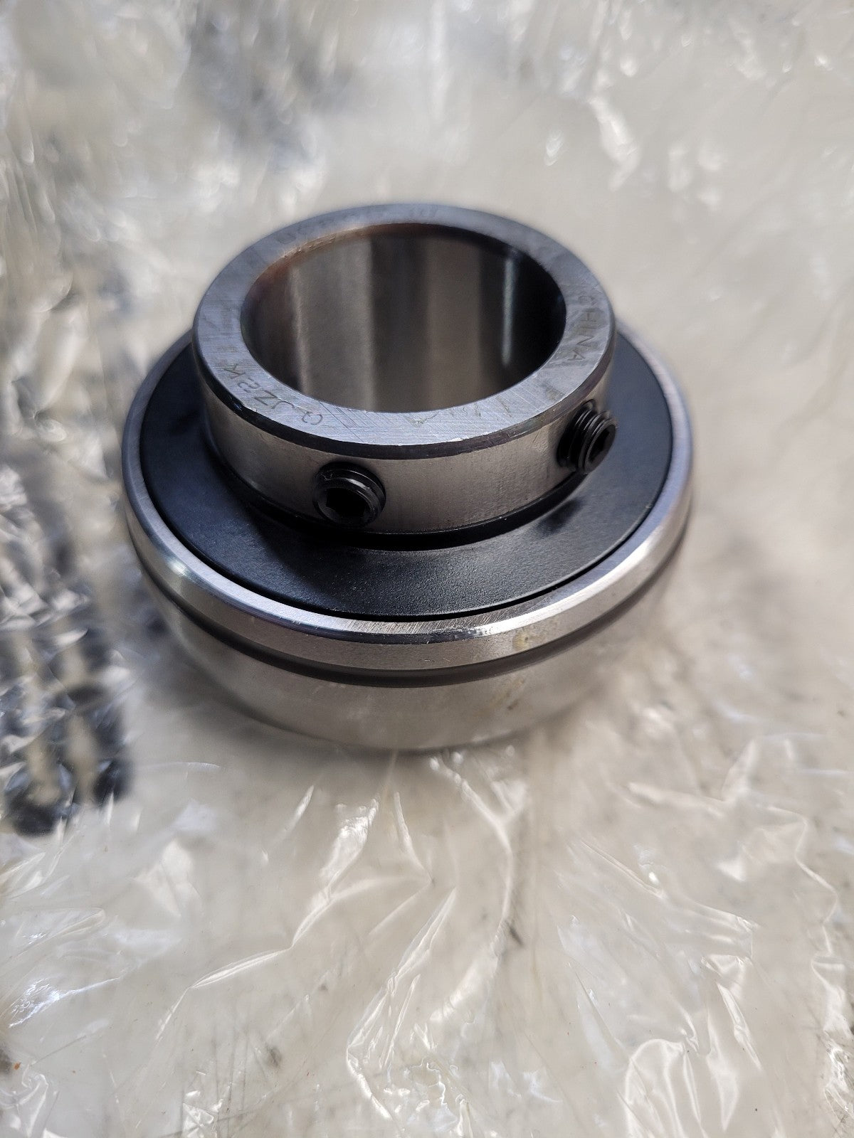 UC206-18 Wide Inner Ring Insert Bearing W/ Set Screw Locking 1-1/8"