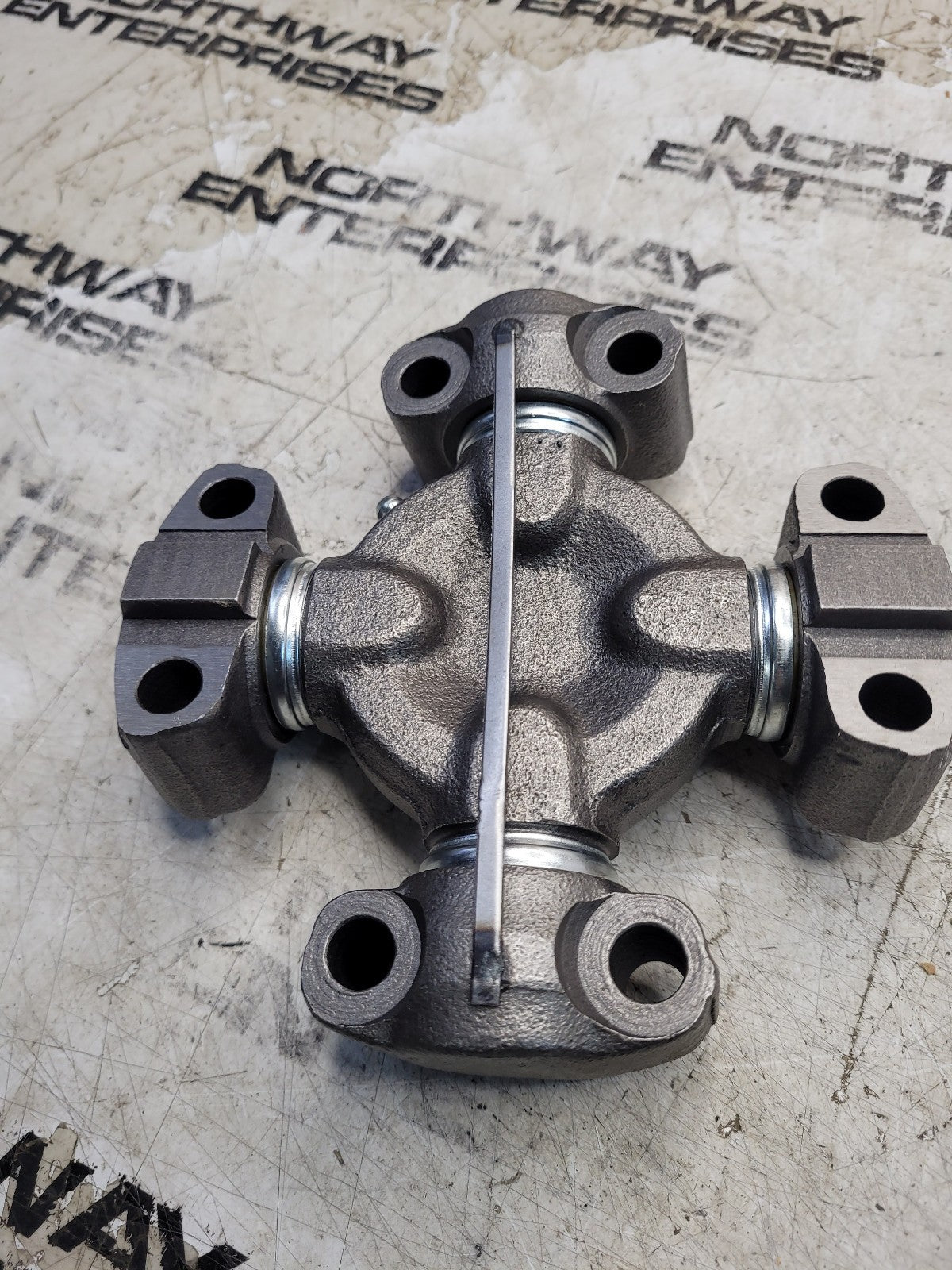 NEW 5-6106XR 14619-010 UJOINT CROSS BEARING KIT