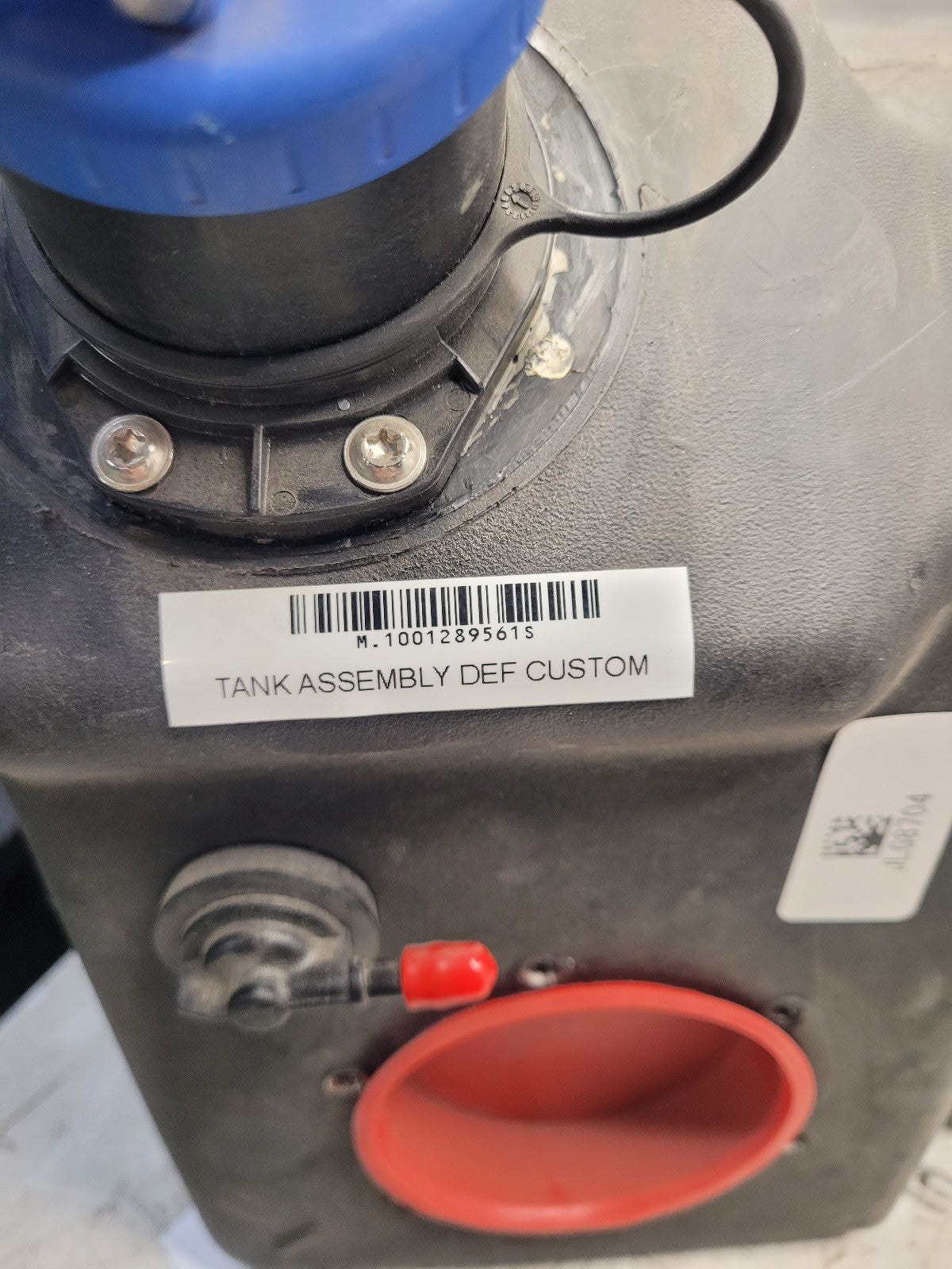 JLG DEF TANK ASSEMBLY 1001289561S  M.1001289561s