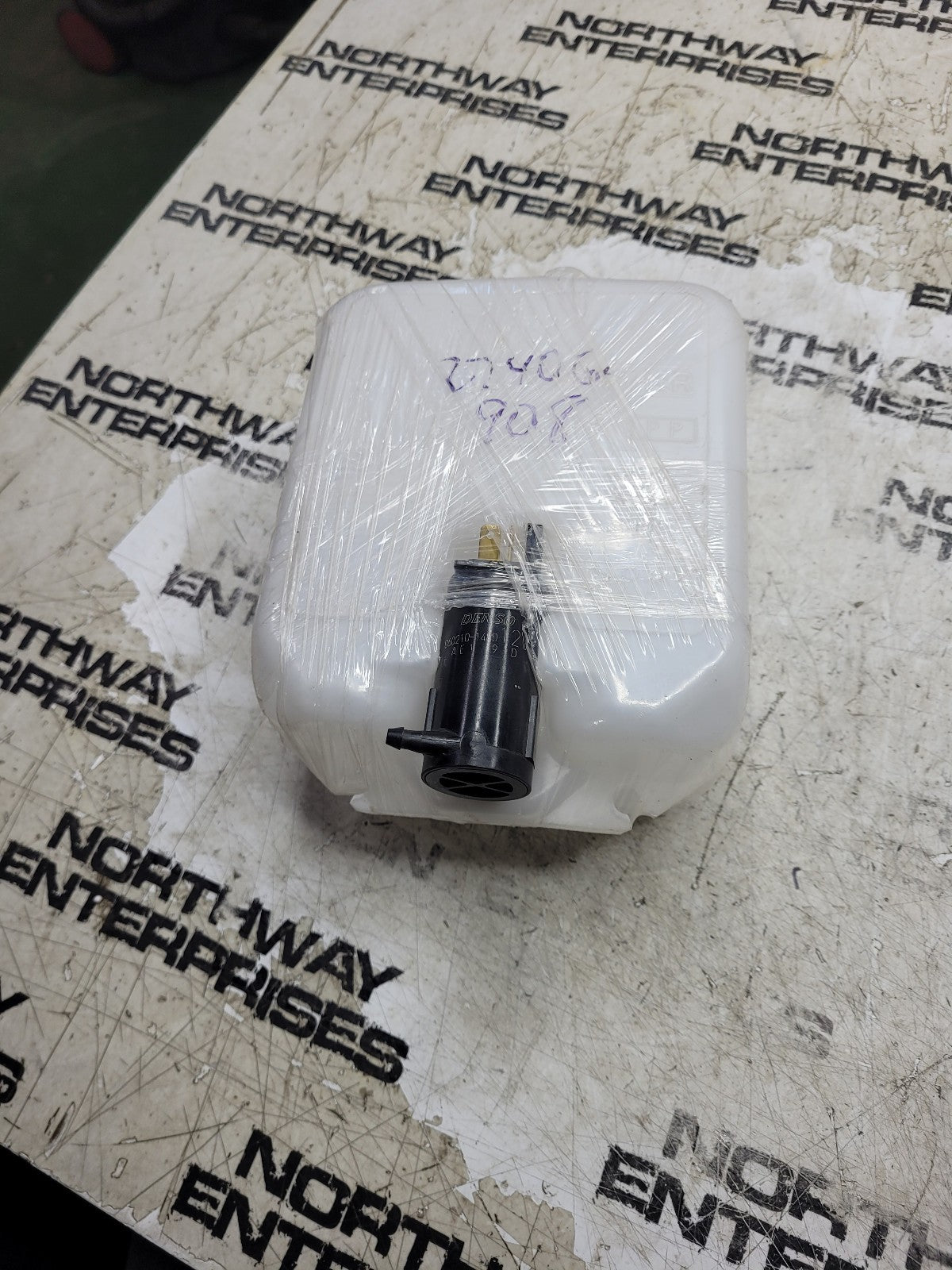 NEW 27406-908 WASHER BOTTLE 060210-1480 PUMP 12V