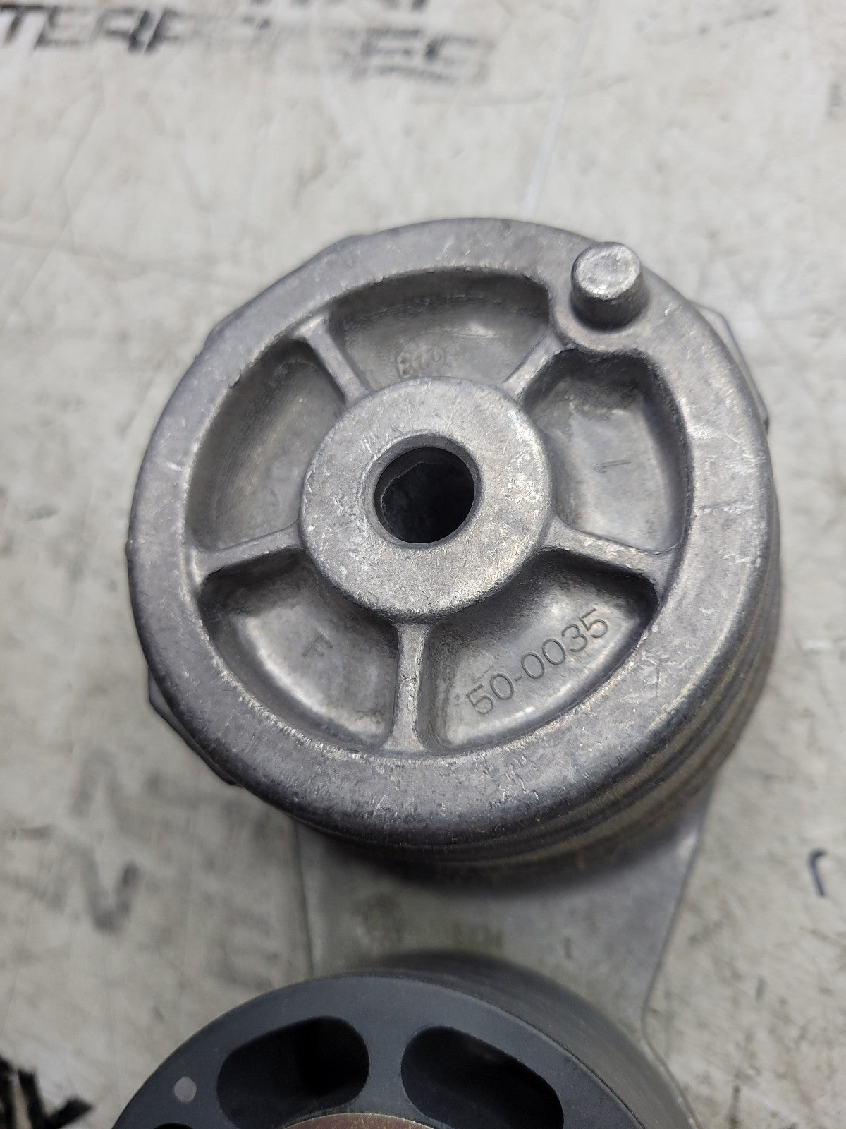 NEW OEM CUMMINS 3976833 BELT TENSIONER XTREME PN  13984-037