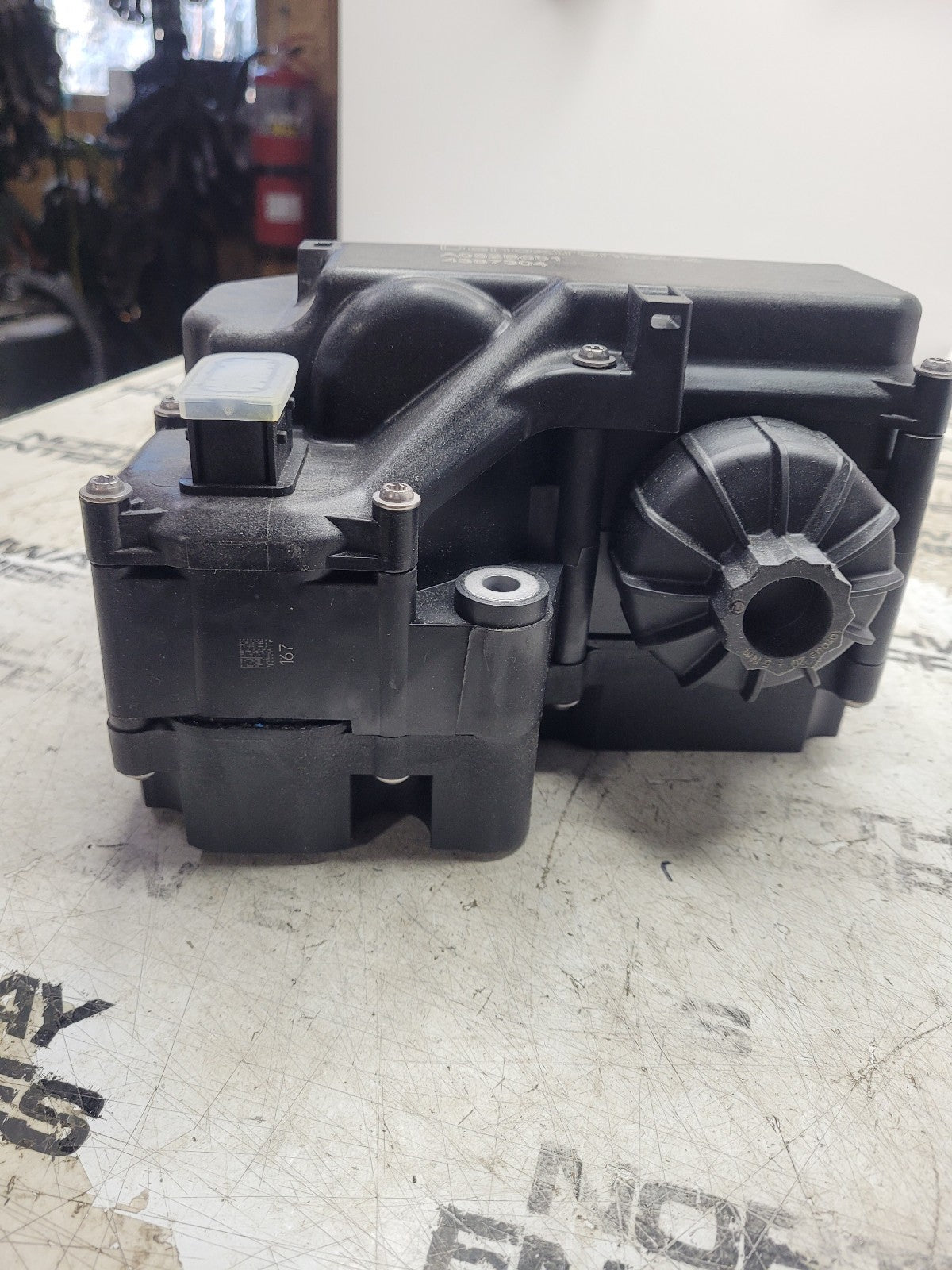 NEW CUMMINS 1001213210S / 4387304 UREA Doser Fluid Supply Module 6.7  ISB/QSB