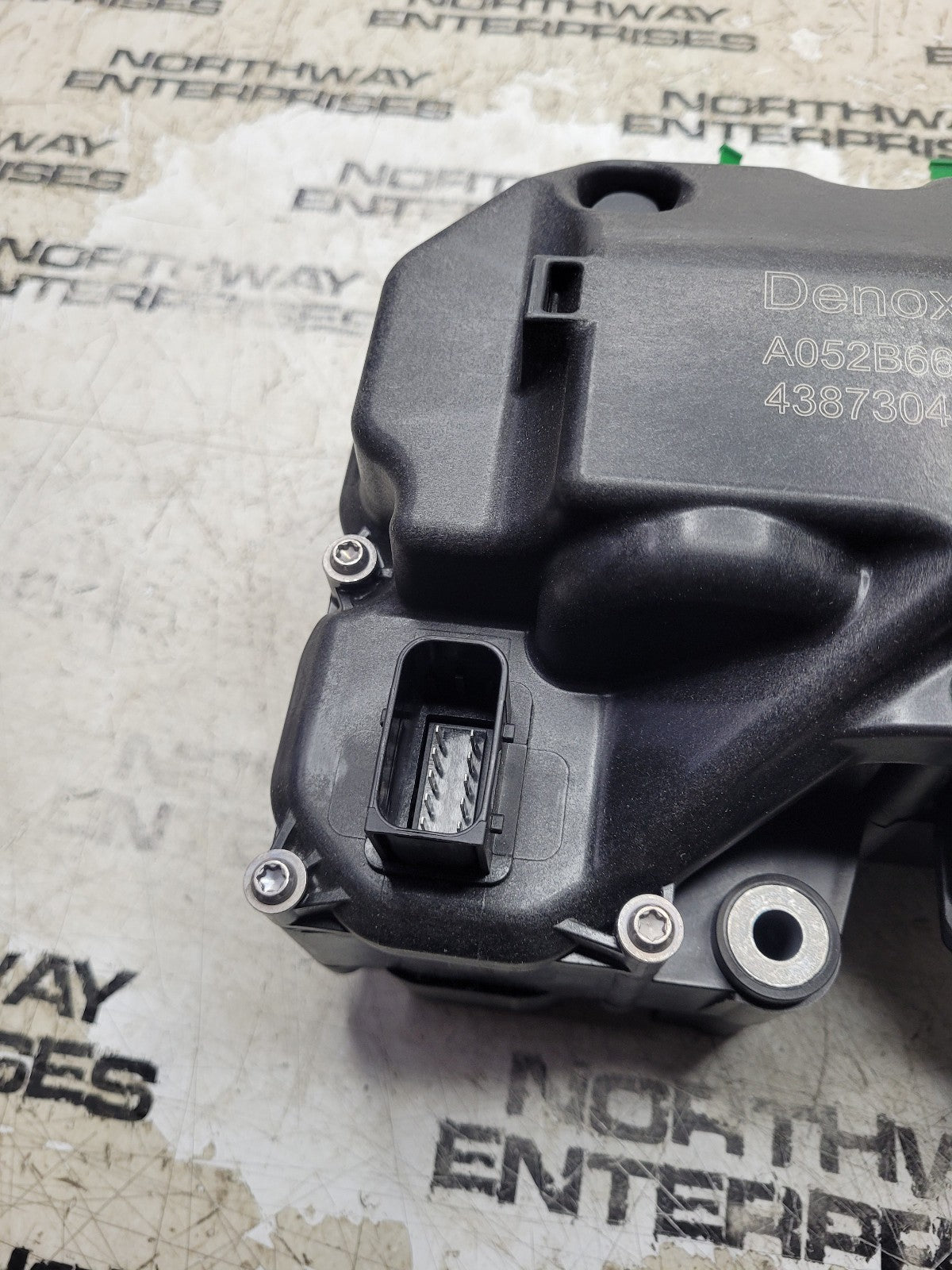NEW CUMMINS 1001213210S / 4387304 UREA Doser Fluid Supply Module 6.7  ISB/QSB