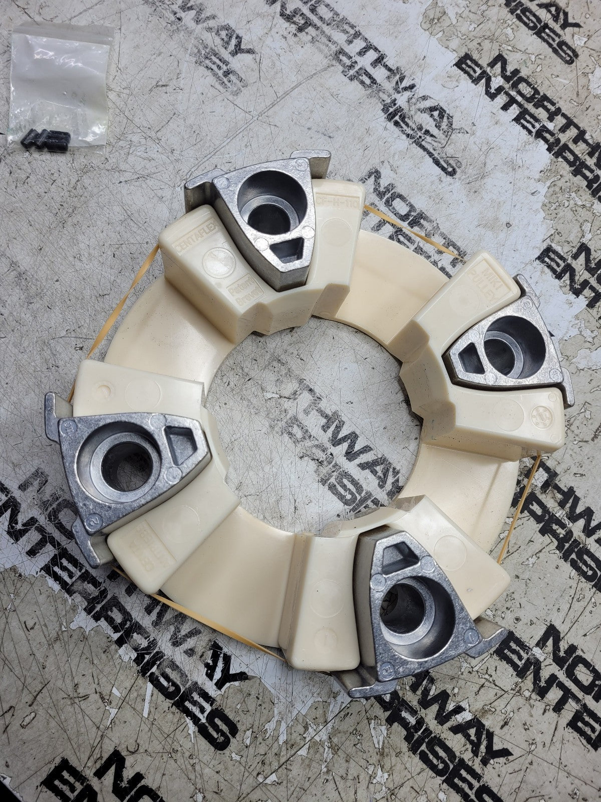 NEW GENUINE JOHN DEERE FYB00003277 PUMP COUPLING