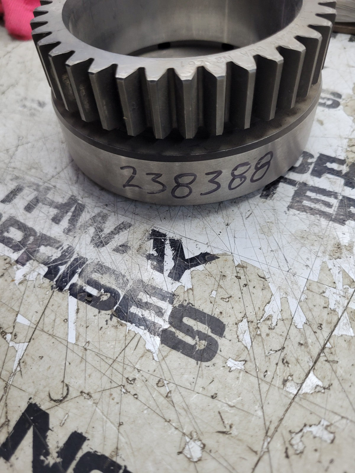 New Dana  238388 Impeller Hub Gear