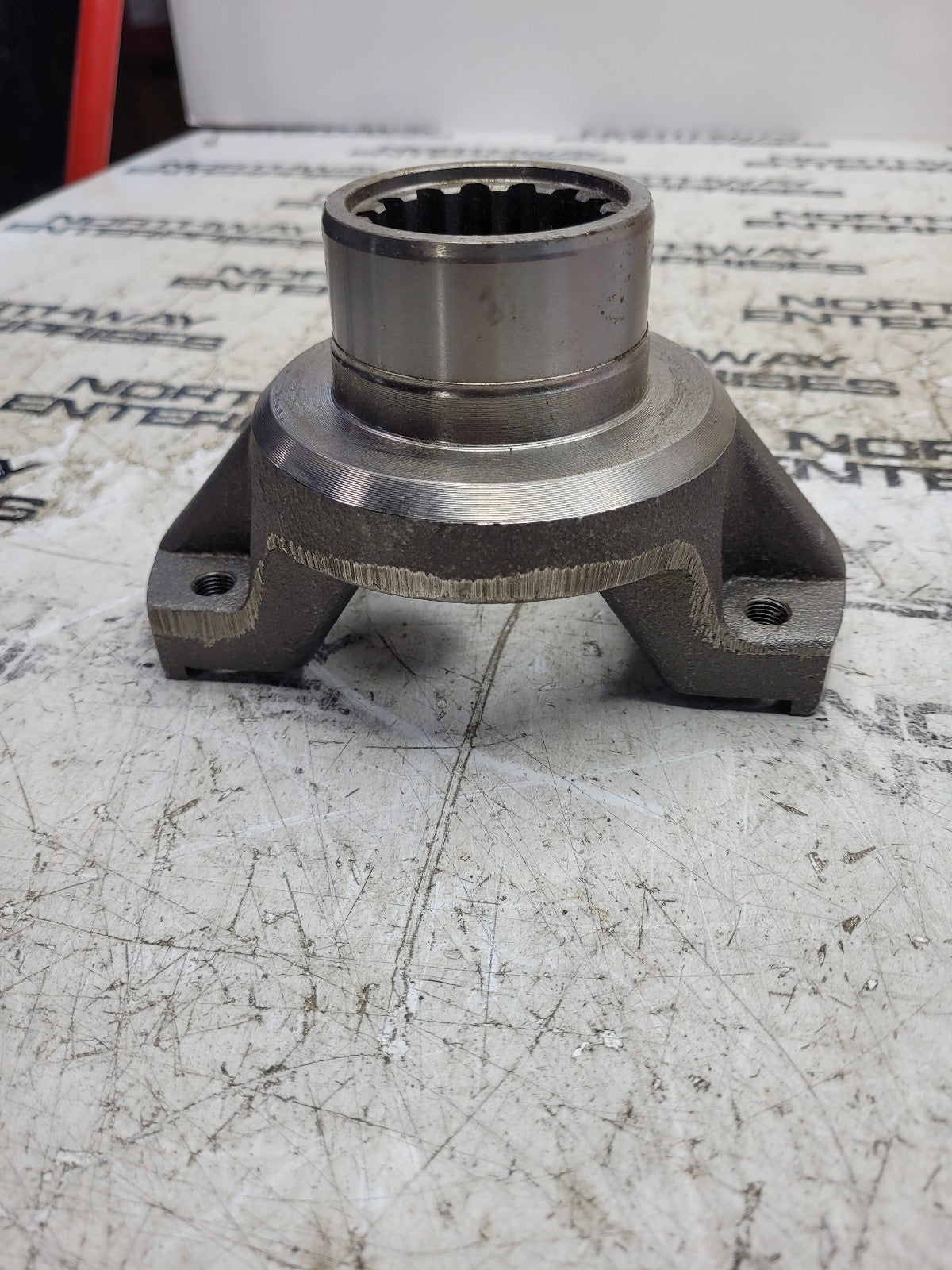 NEW Dana Spicer 231136 FLANGE