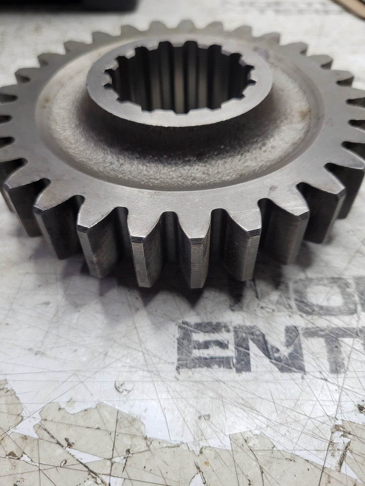 New 231825 Gear Clark