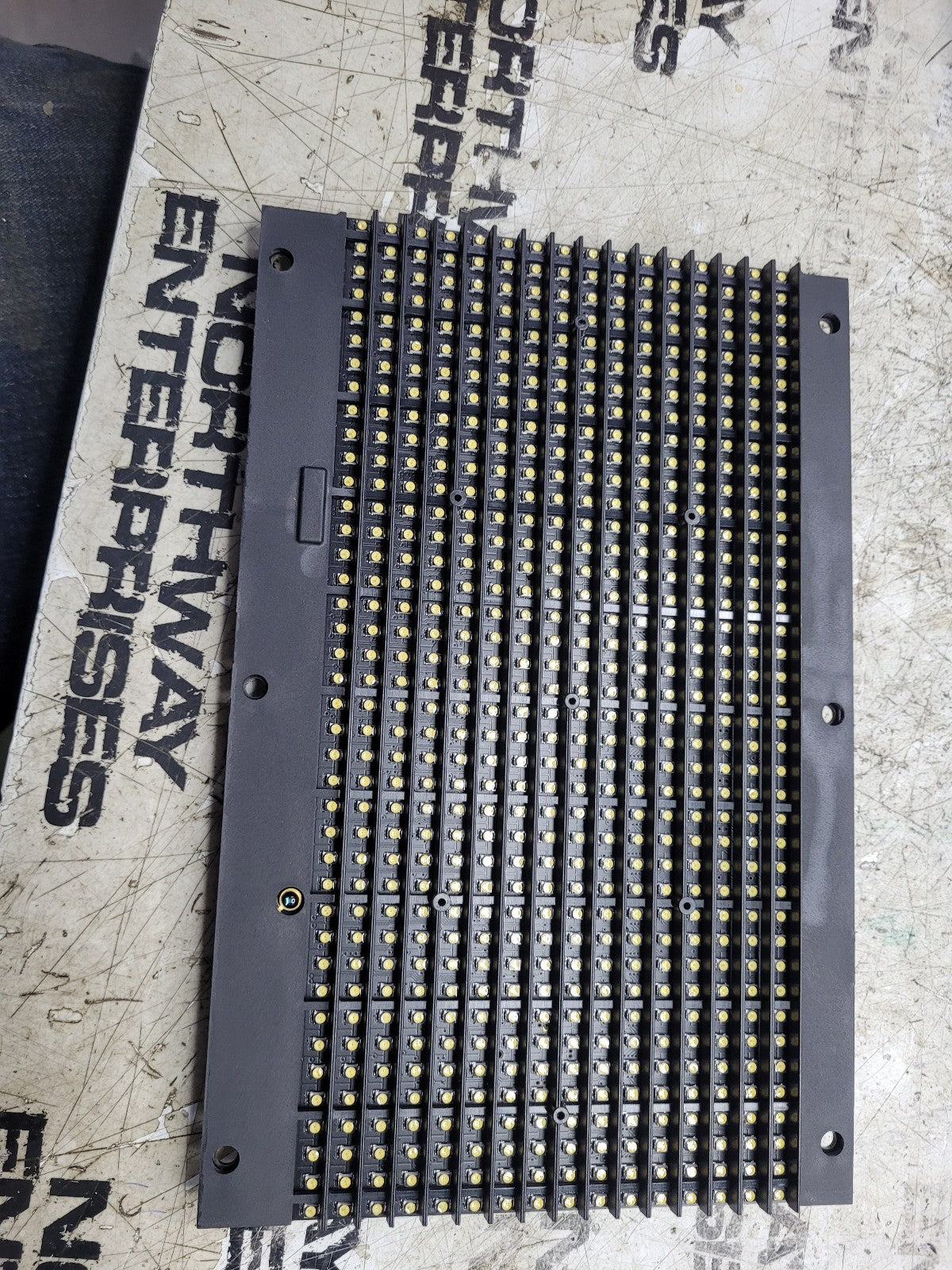 NEW OEM 8102135 00701  AXIOM 0847 Y LED-DRV-PS