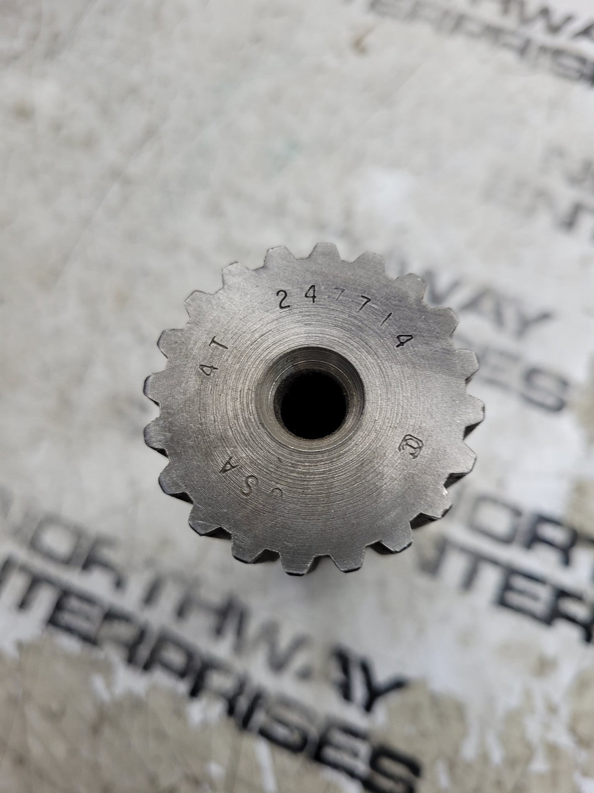247714 NEW Spicer PUMP DR. SHAFT