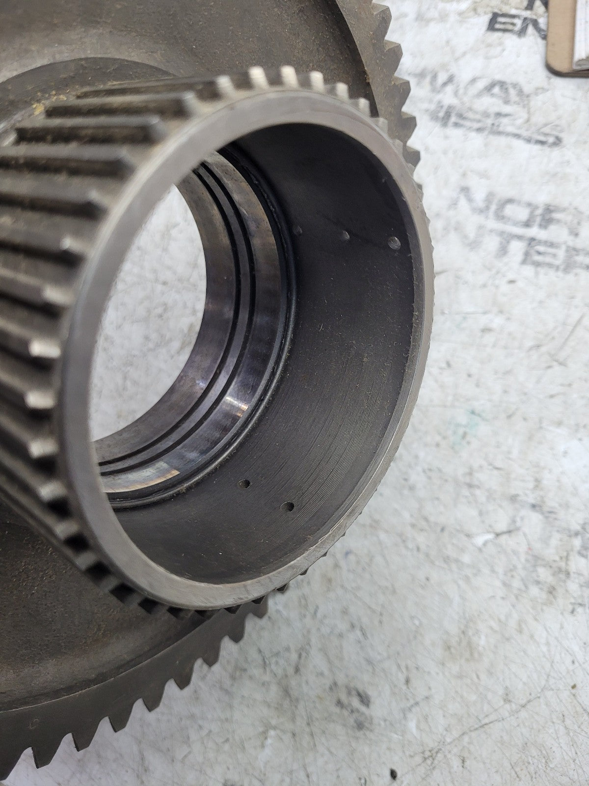NEW 236681 GEAR HUB CLARK