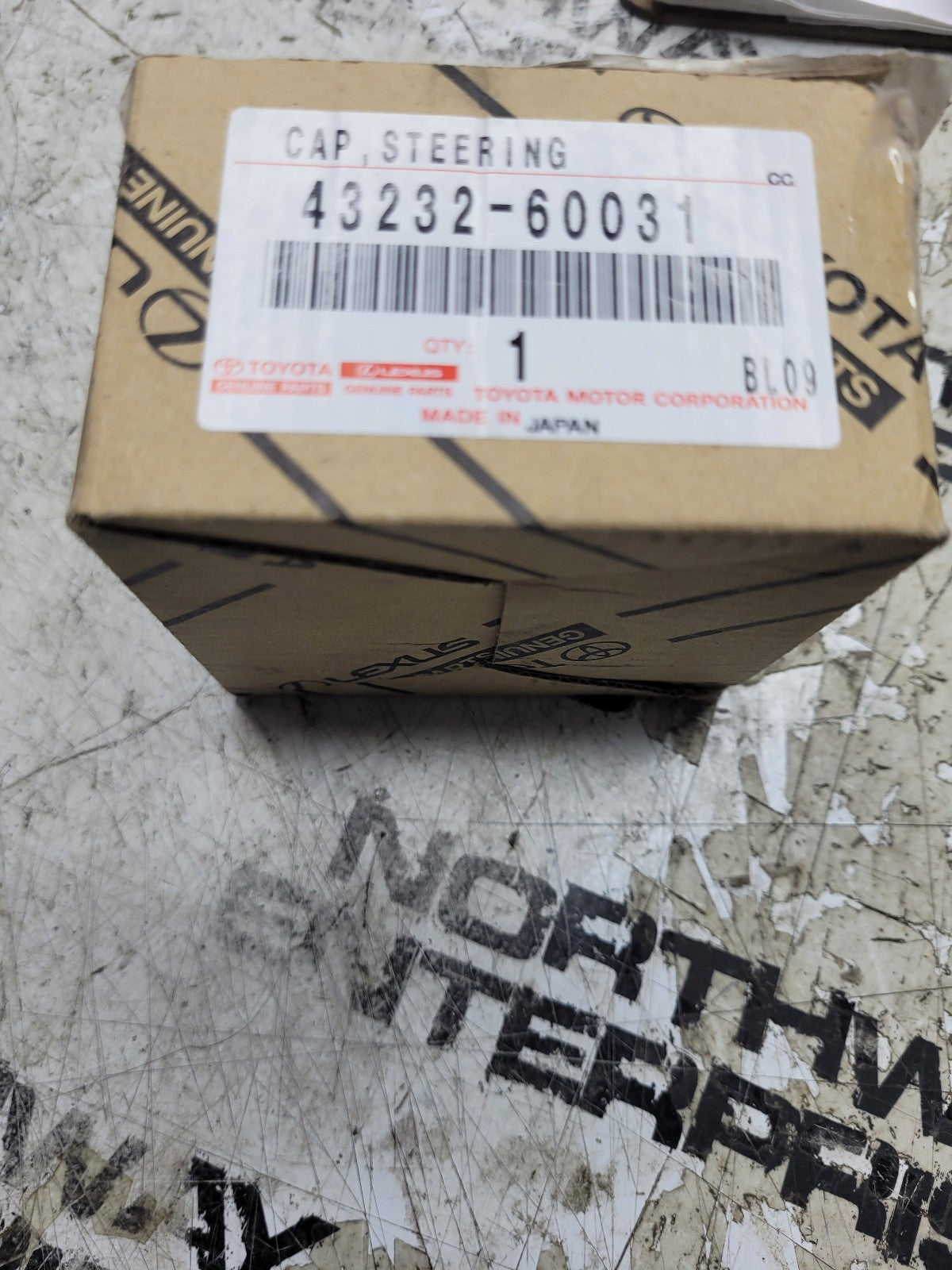NEW 43232-60031 LEXUS 4323260031 Genuine Toyota CAP, STEERING KNUCKLE BEARING