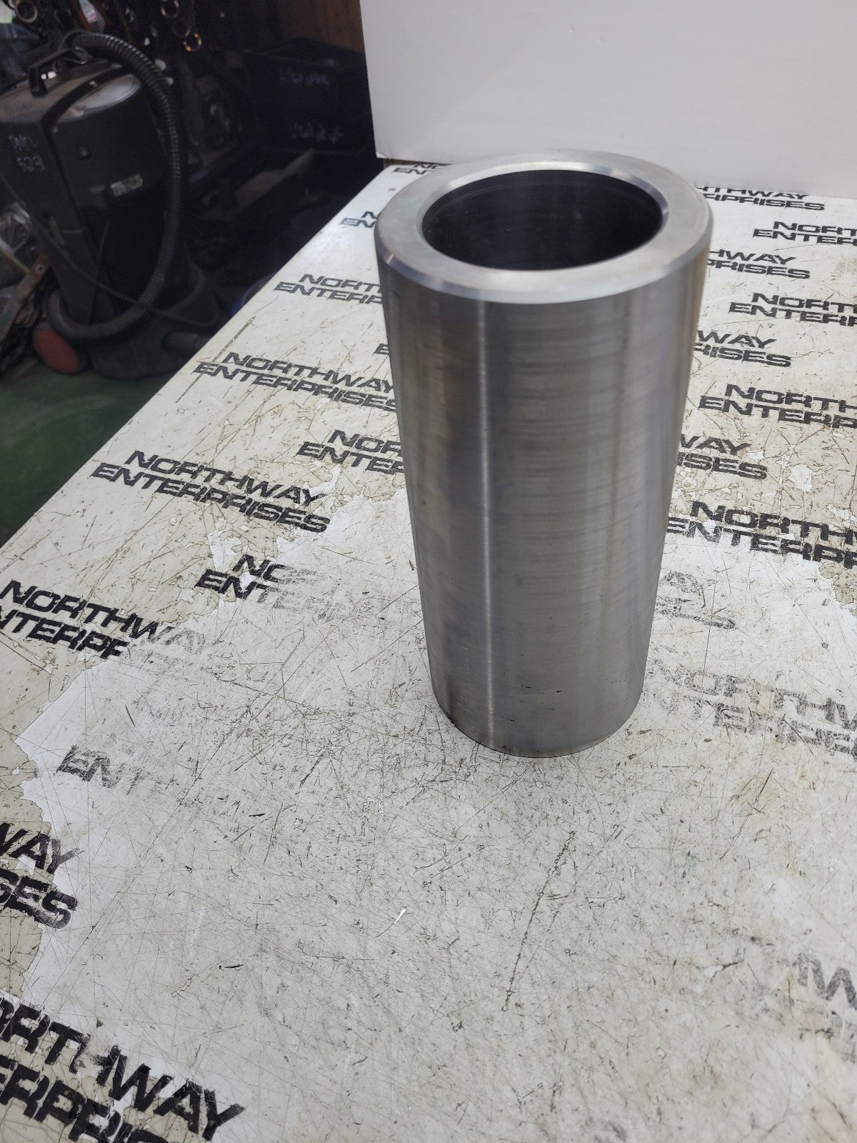NEW E9101854 EUCLID HITACHI BUSHING 9101854