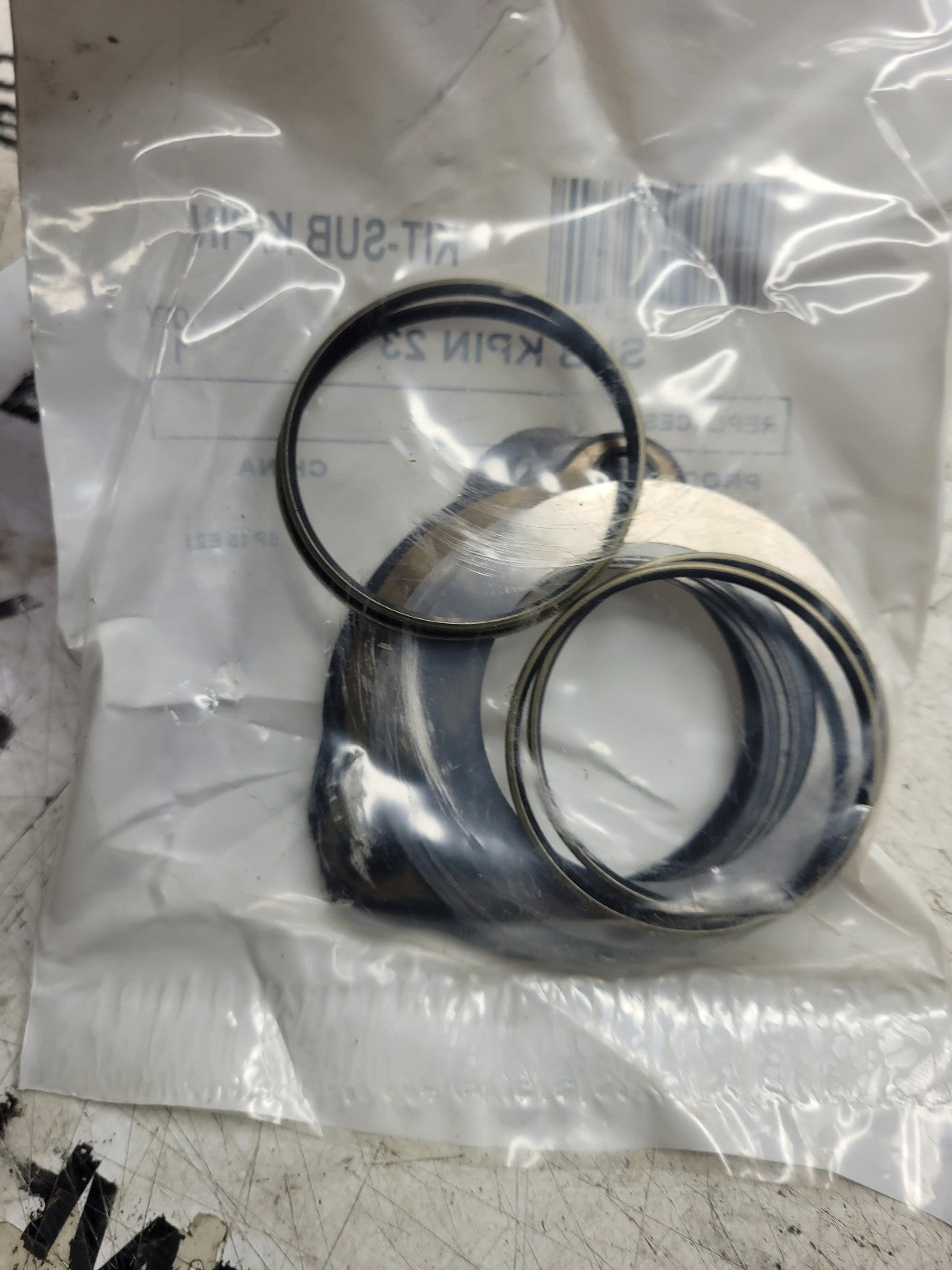 NEW GENUINE MERITOR R201609 KING PIN KIT