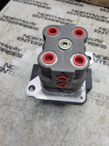 NEW HITACHI 9151782 FLOW CONTROL HYD. VALVE AT216017