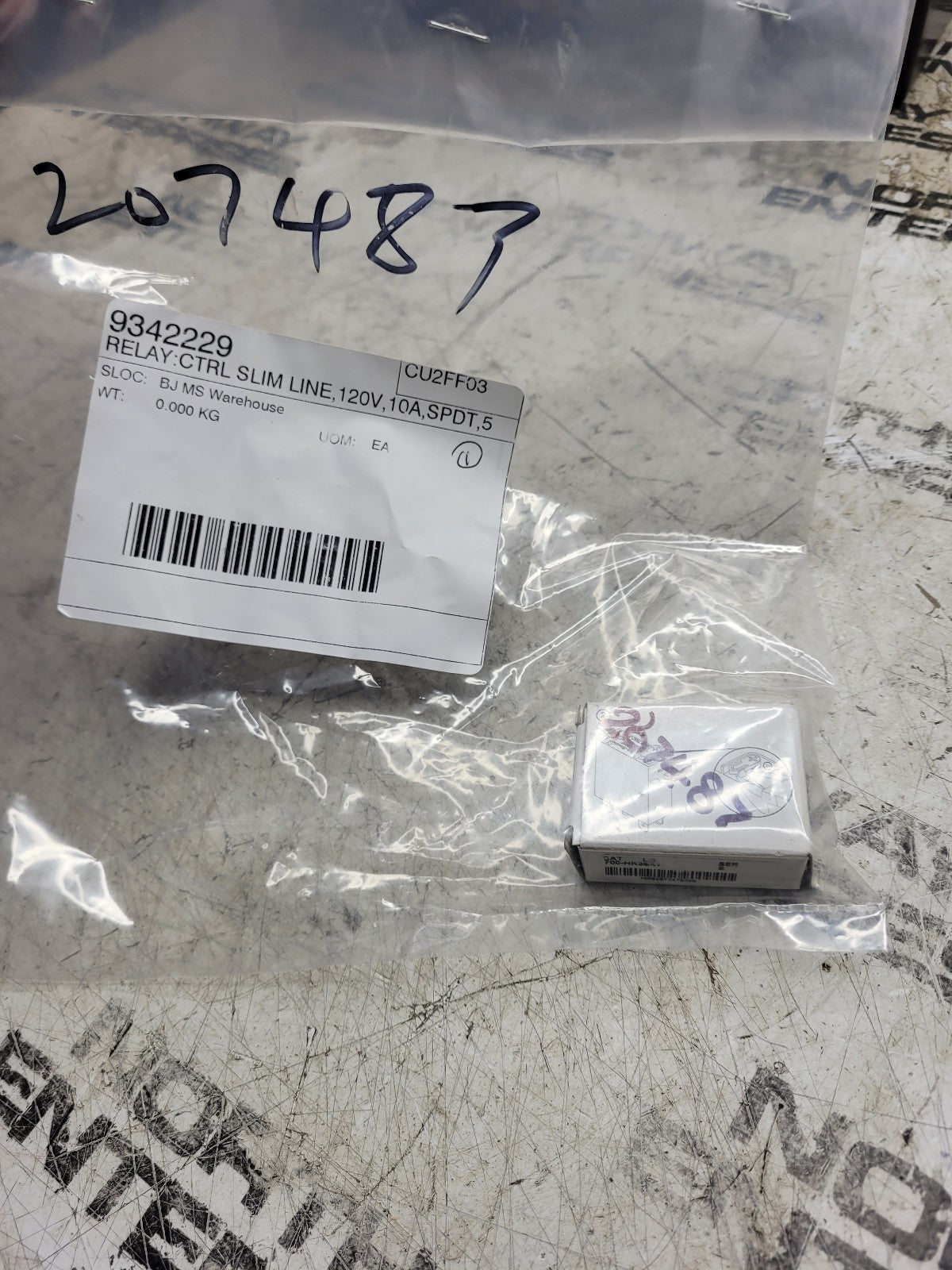 NEW 146001E RELAY - 6A, 30VDC, 110/120VAC 207487 ALLEN-BRADLEY