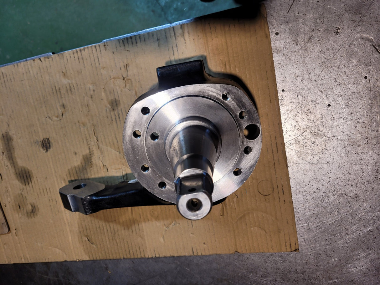 NEW INTERNATIONAL A13111U4207 KNUCKLE